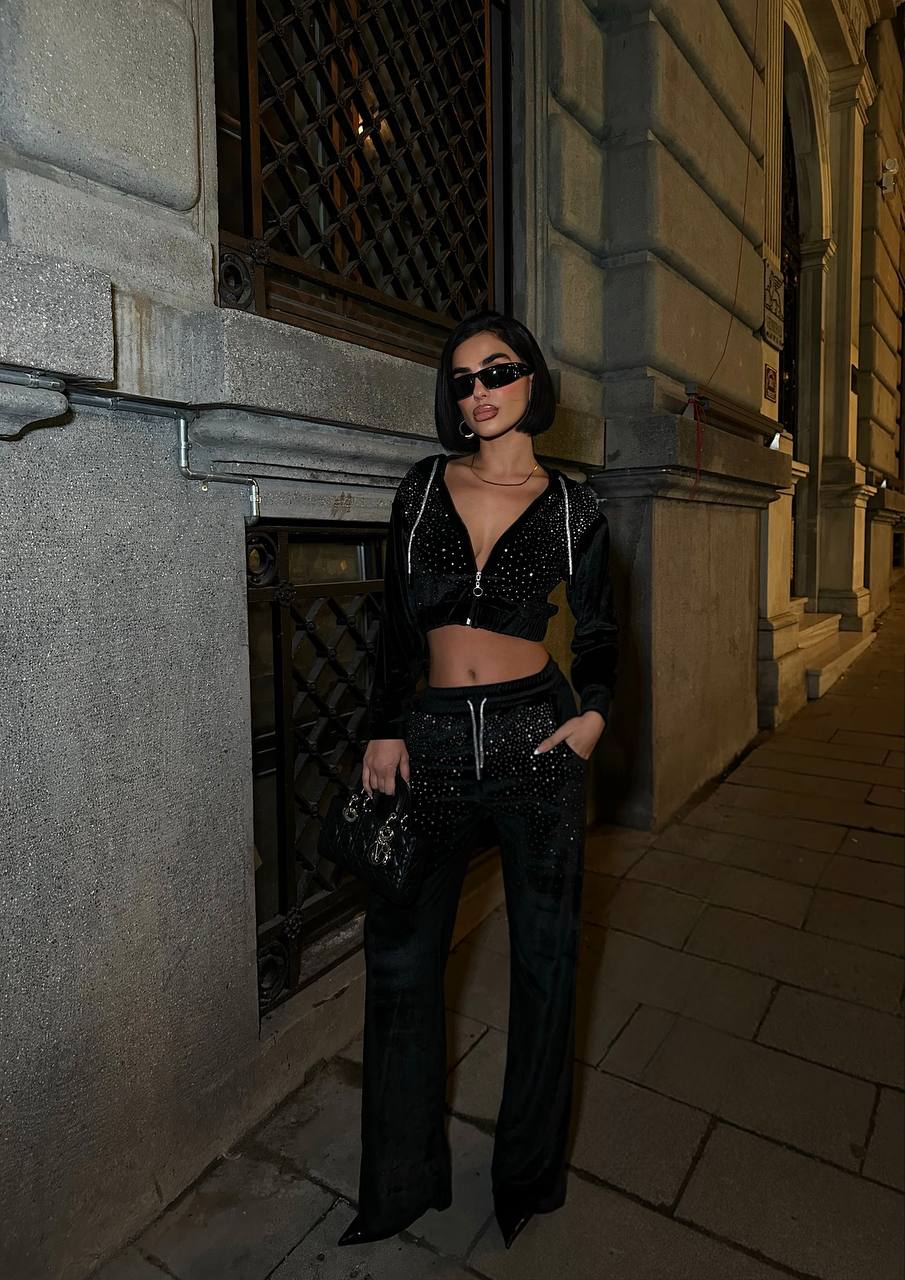 Kadife Velvet Kumaş Bol Kesim Crop Kapüşonlu Fermuarlı İkili Kadın Takım