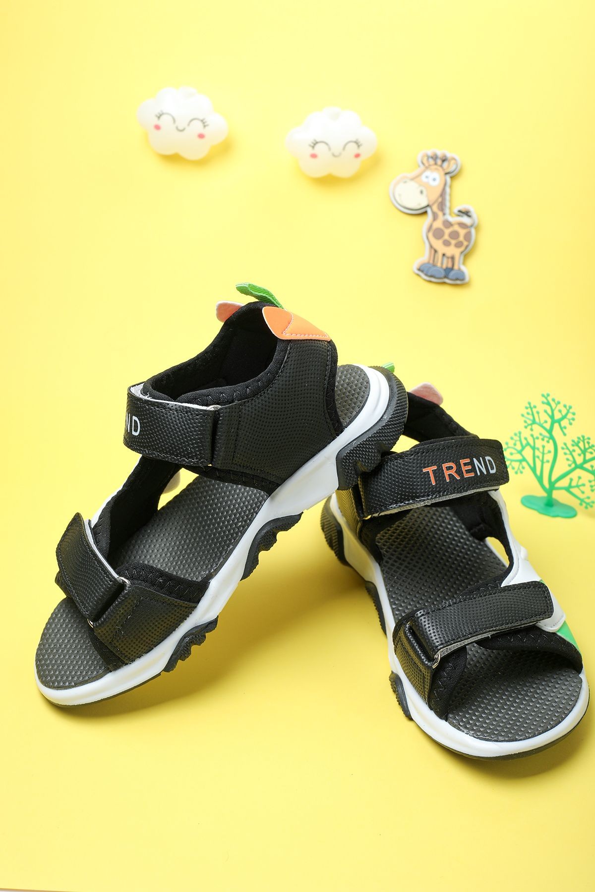 Unisex Siyah Yeşil Detay Esnek Arka Bağlamalı Yumuşak Tabanlı Dayanıklı  Çocuk Spor Sandalet Terlik