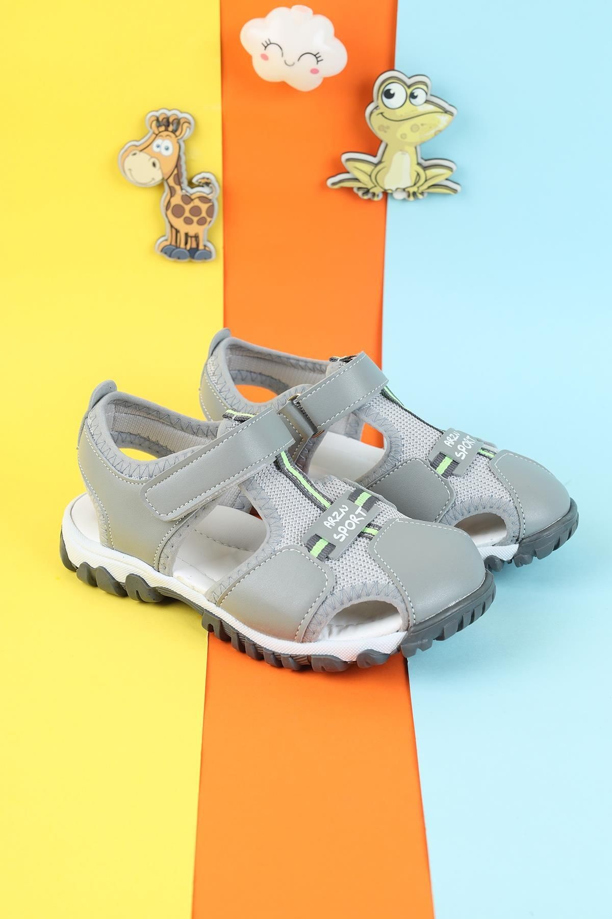 Unisex Nefes Alan Tam Ortapedik Desenli Ayak Anotomisine Uygun Unisex Çocuk Sandaleti