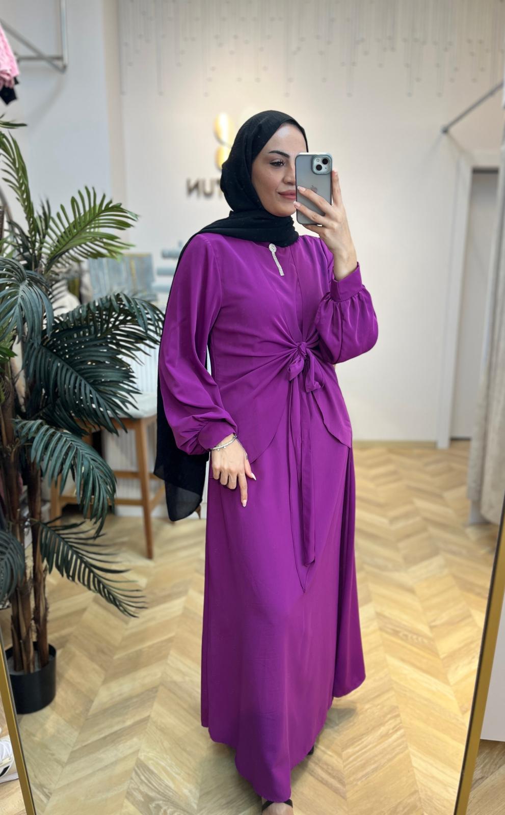 Broş Detaylı Elbise Fujya