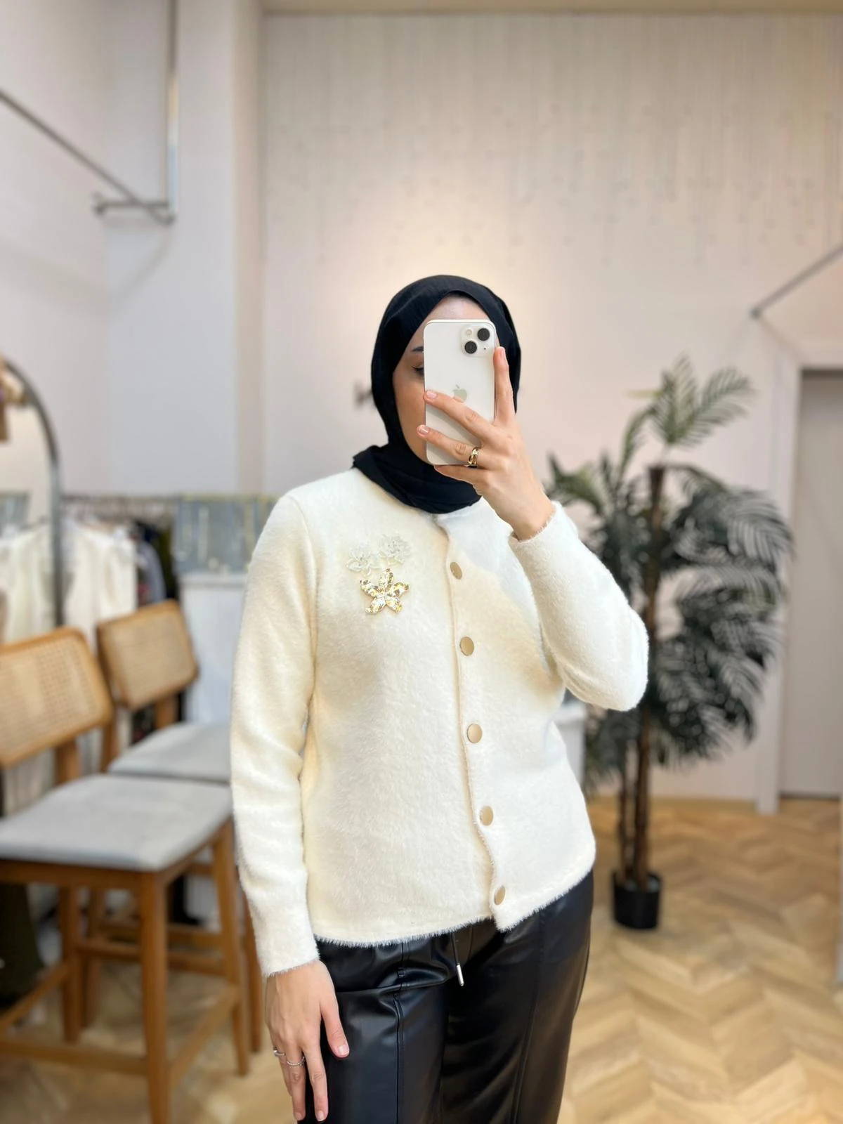 Düğmeli Angora Kazak Ekru