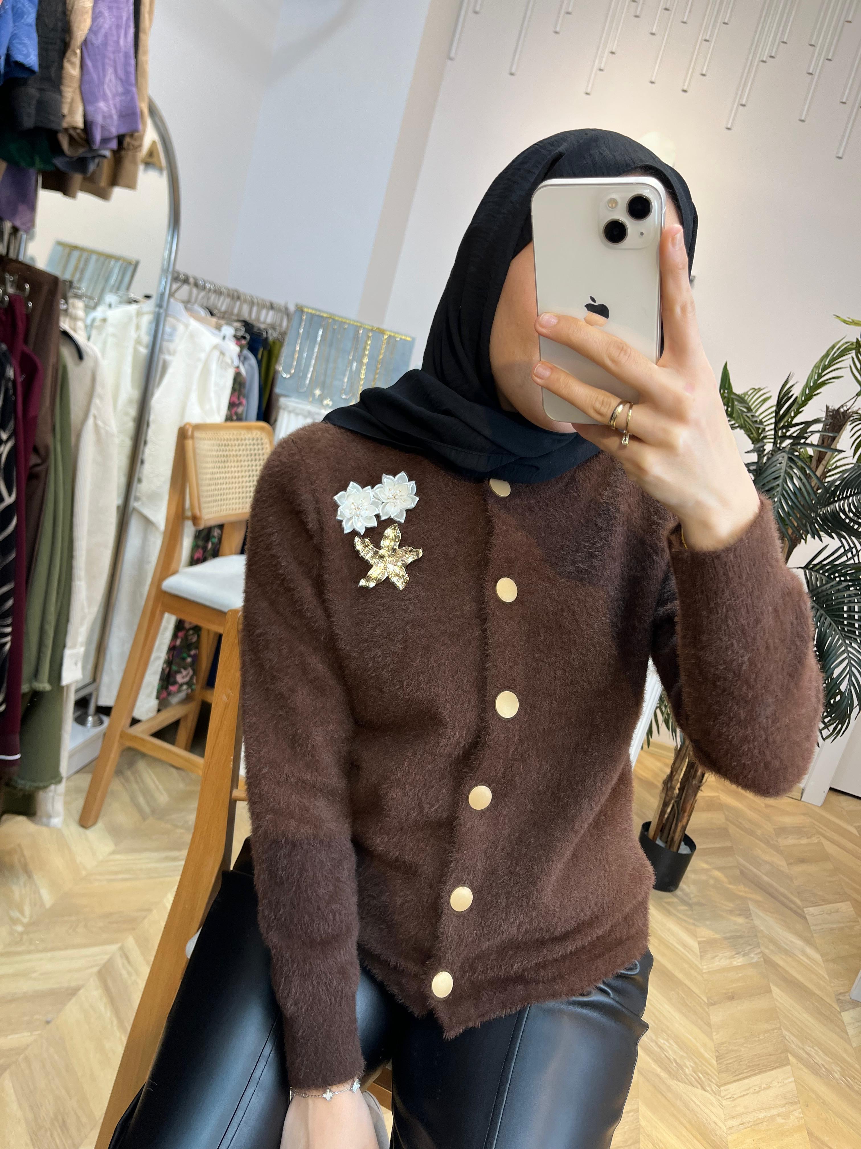 Düğmeli Angora Kazak Kahve