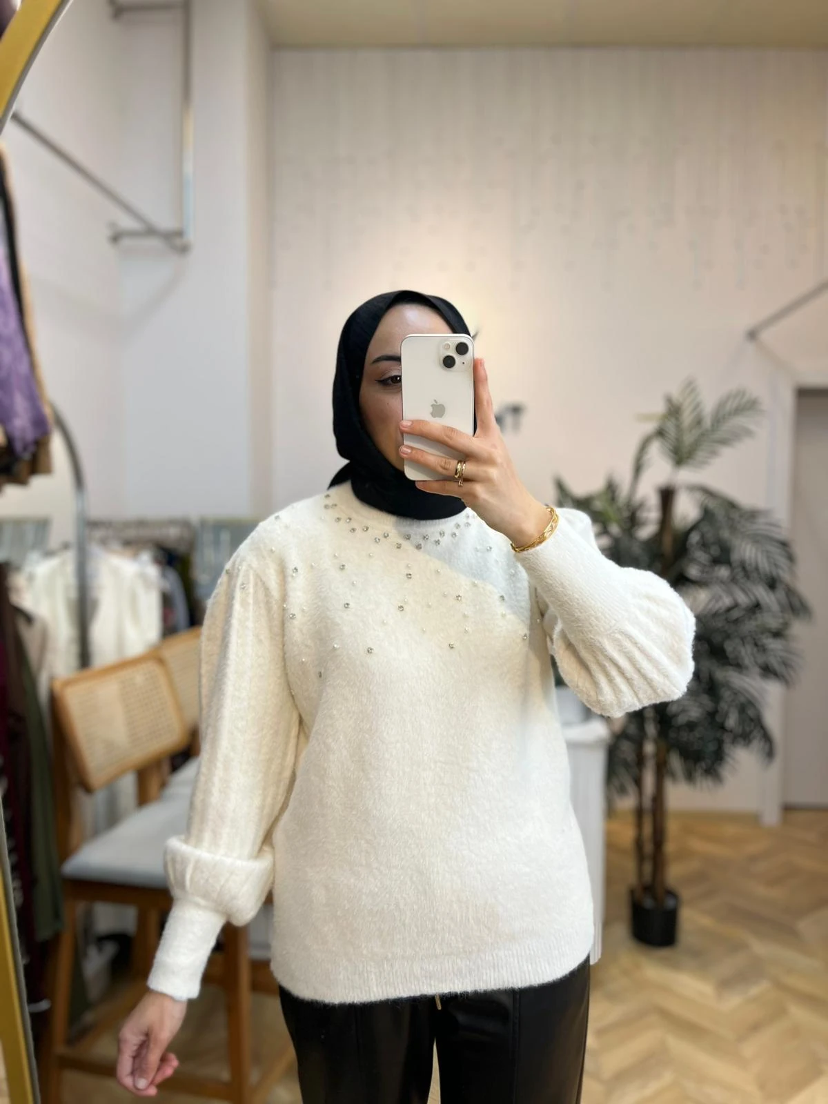 Angora Taşlı Kazak Ekru