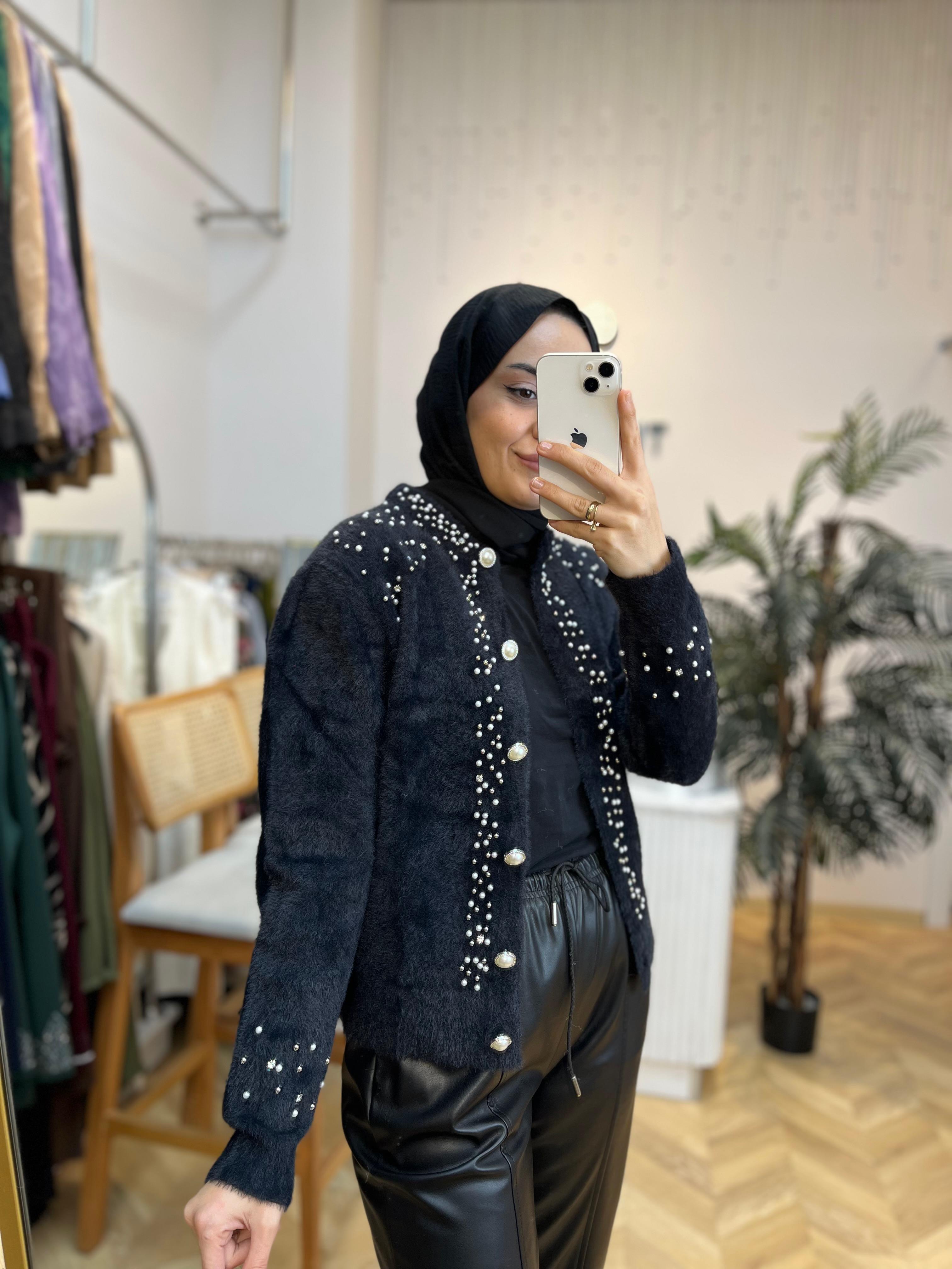 Düğmeli Taşlı Kazak Siyah