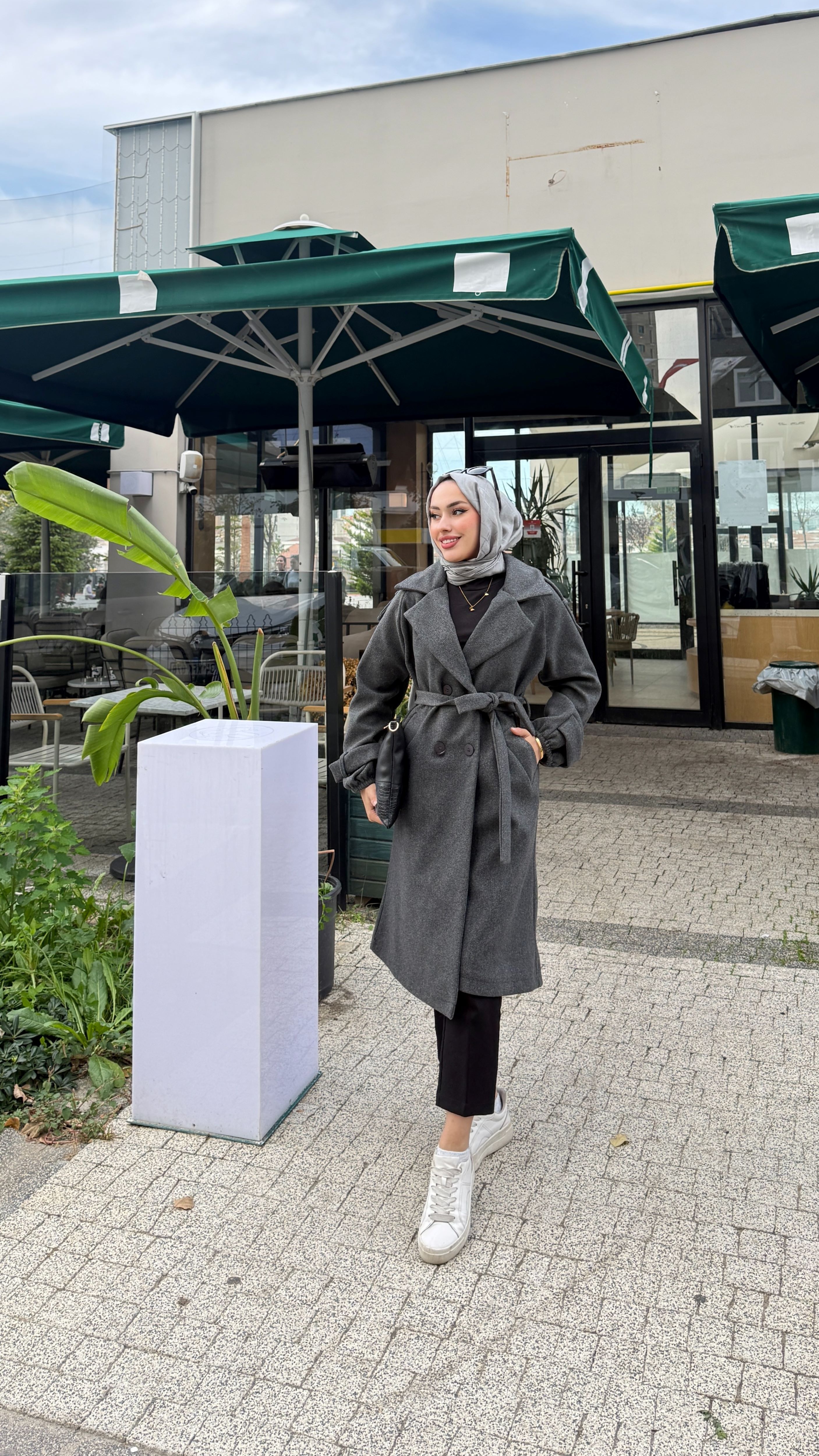 Önü Düğmeli Kaşe Kaban 3301