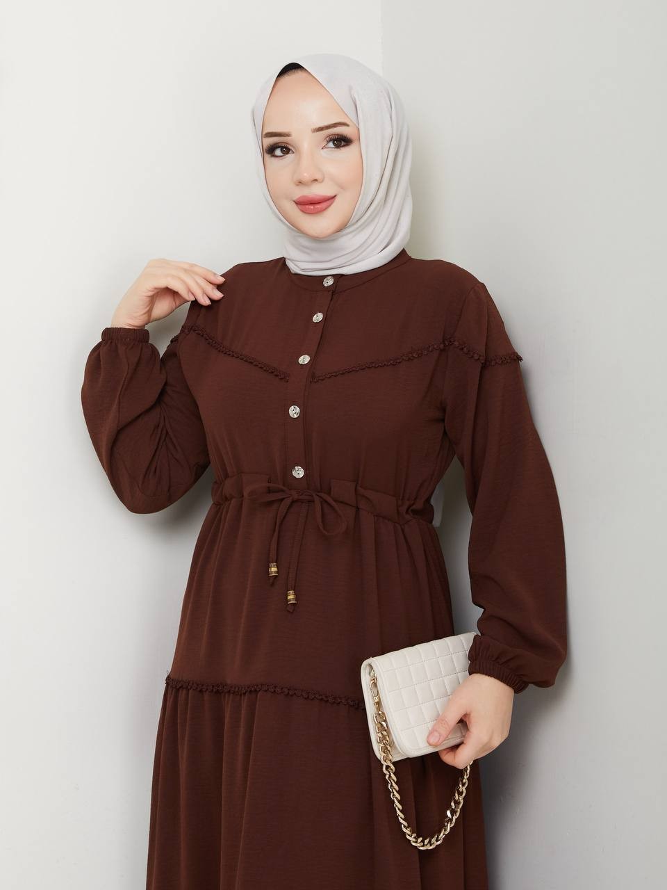 Dantelli Önü Patlı Elbise 1155 - Kahvereng