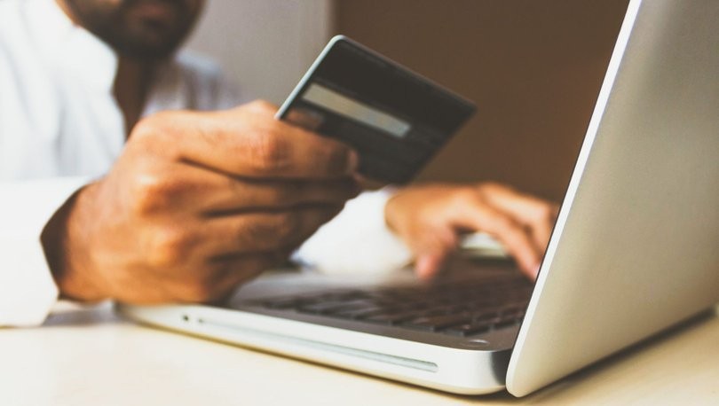 İnternetten alışveriş yaparken, aşağıdaki 5 ipucuya dikkat etmek, alışveriş sürecinizi güvenli ve sorunsuz hale getirebilir:
