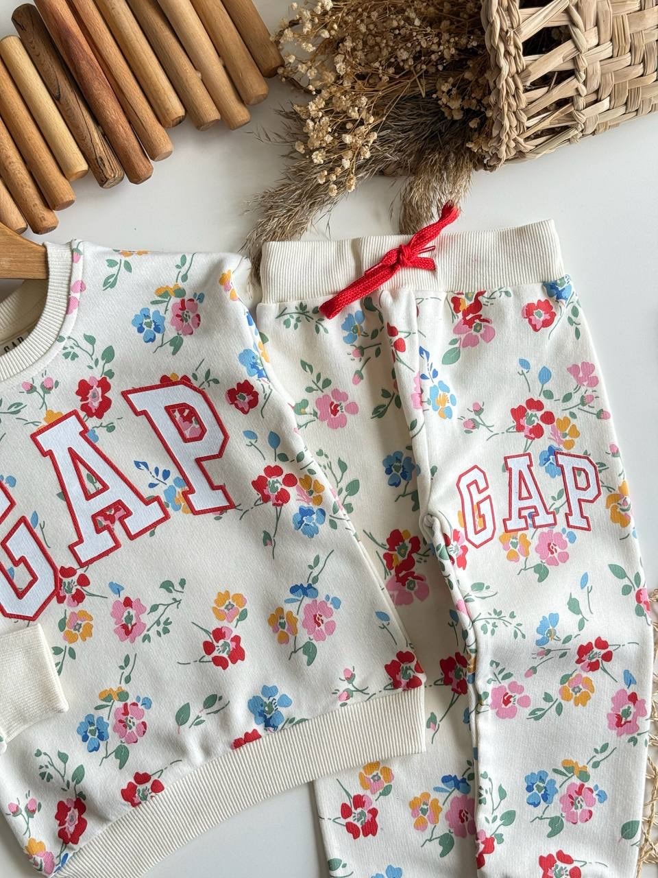 GAP ÇİÇEK DETAYLI TAKIM