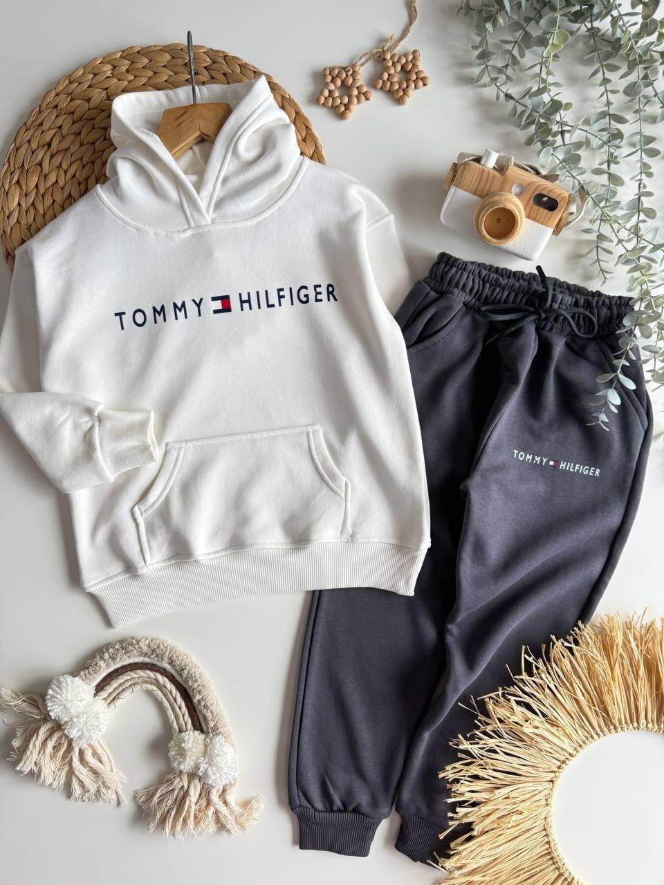 TOMMY HILFIGER TAKIM