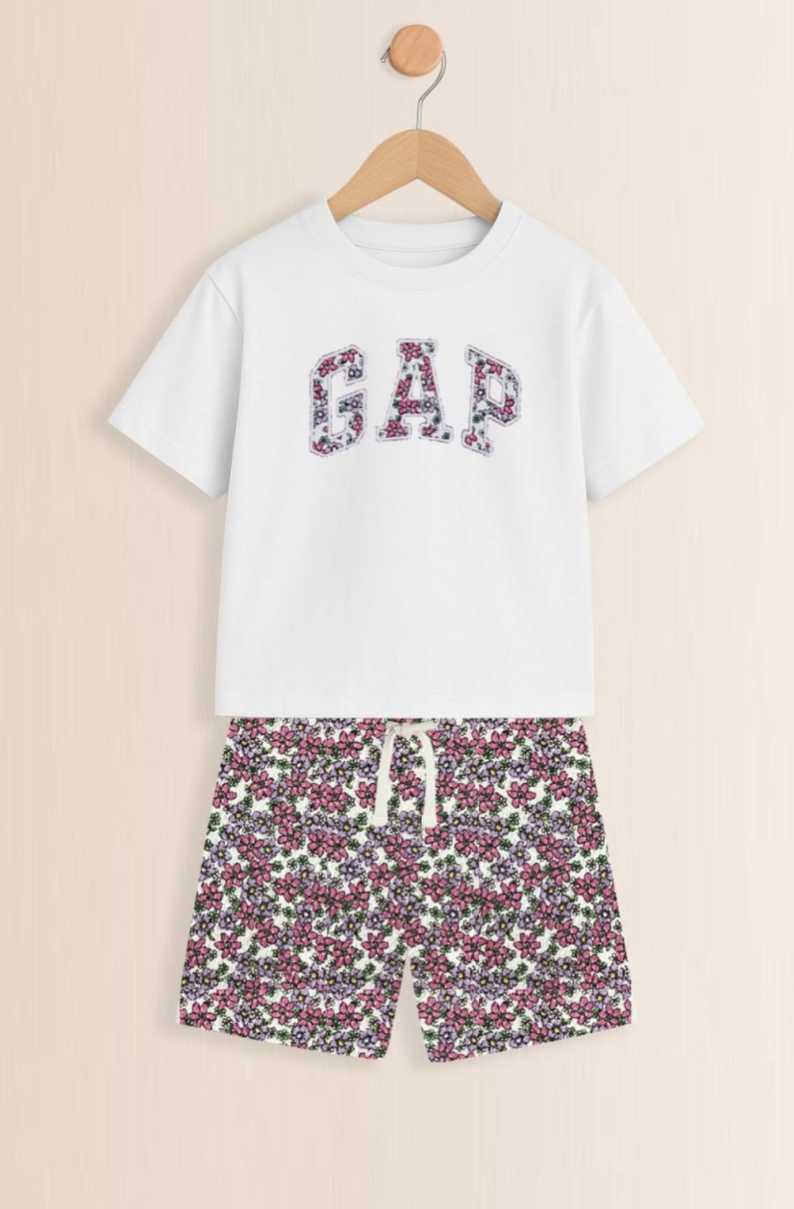 GAP ÇİÇEK DESENLİ ŞORTLU TAKIM