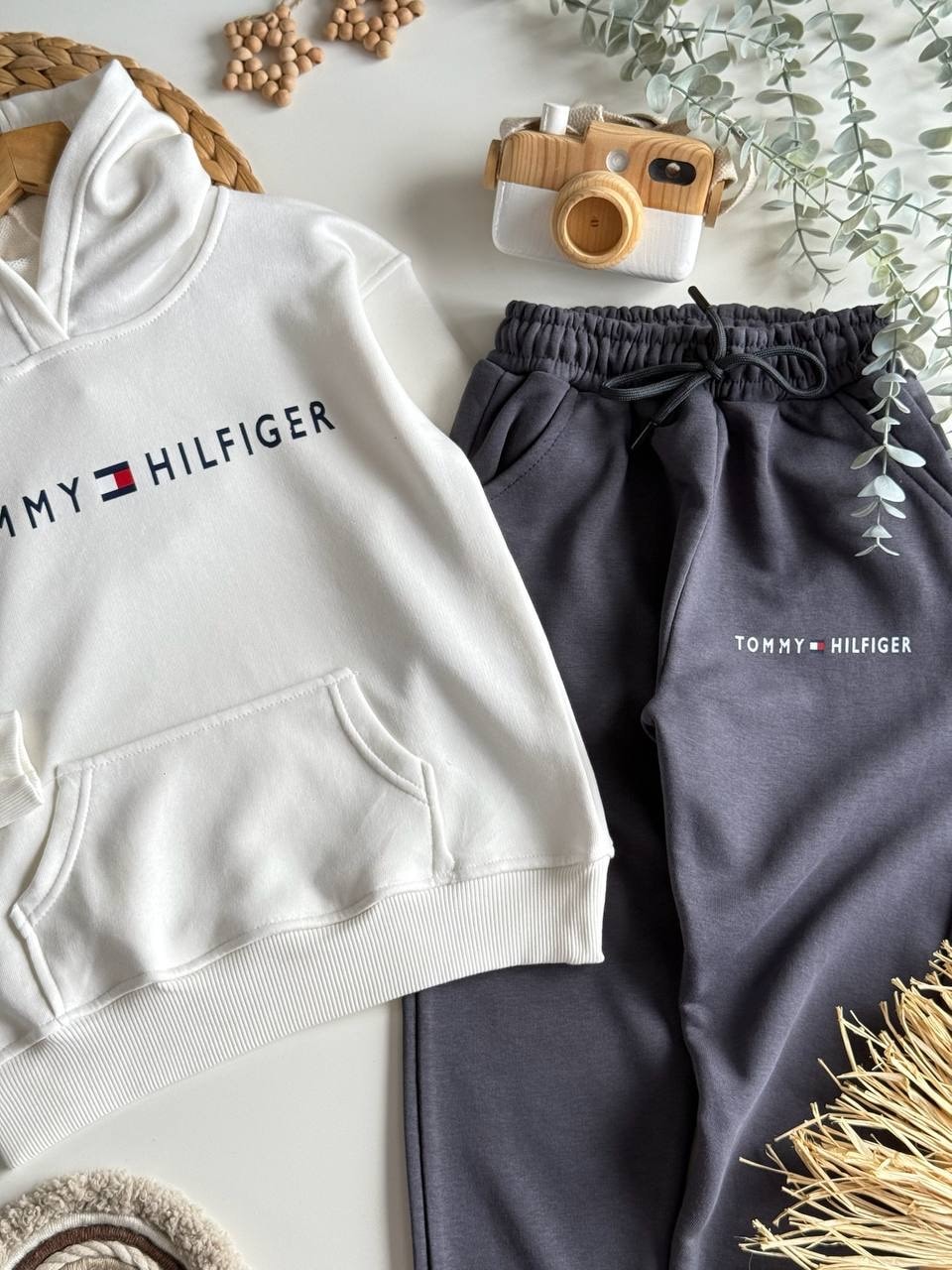 TOMMY HILFIGER TAKIM