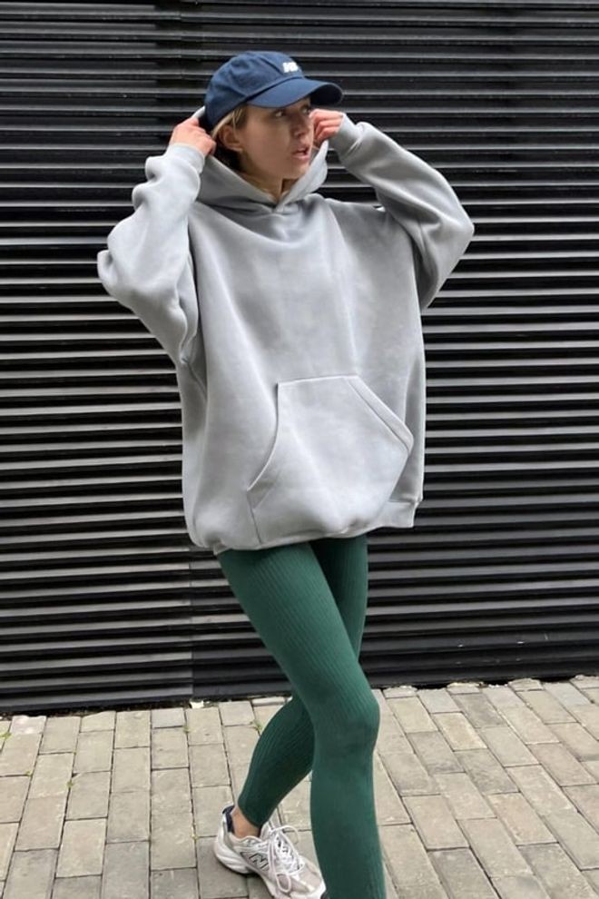 Gri Kapüşonlu Oversize Sweatshirt 