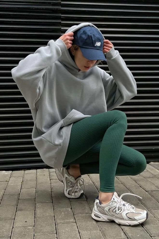 Gri Kapüşonlu Oversize Sweatshirt 