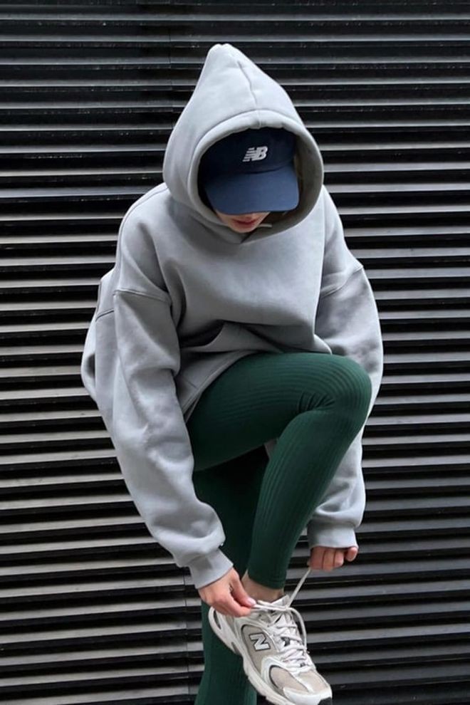 Gri Kapüşonlu Oversize Sweatshirt 