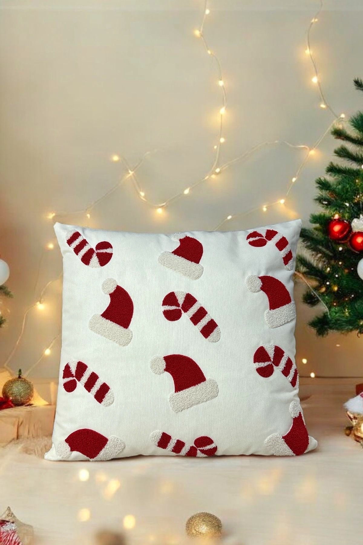 Santa Yılbaşı Yeniyıl Punch Nakışlı Dekoratif Kırlent Kılıfı 45*45 CM