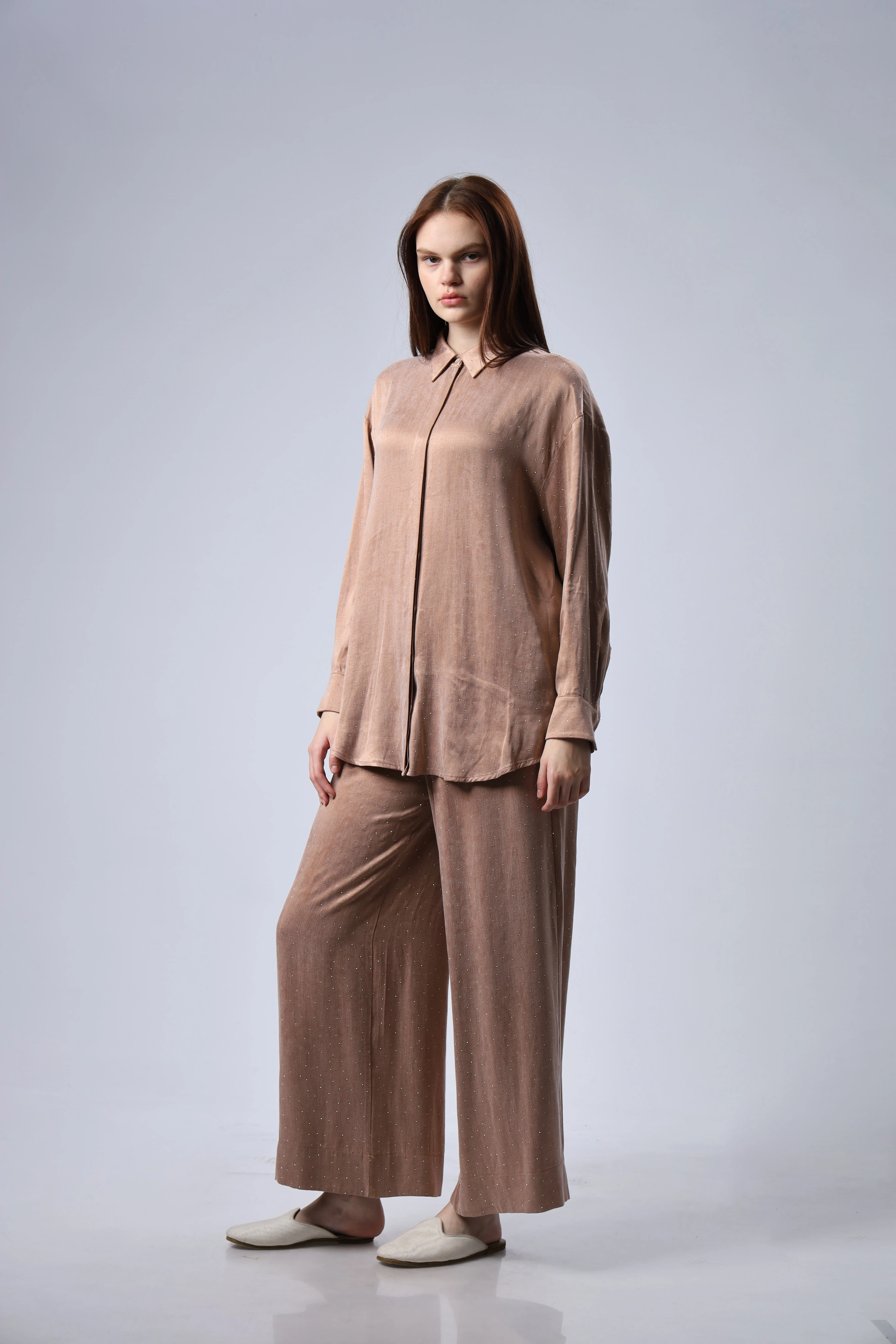 "Limited Edition Collection" İPEK CUPRA TAŞ DETALI TAKIM PUDRA