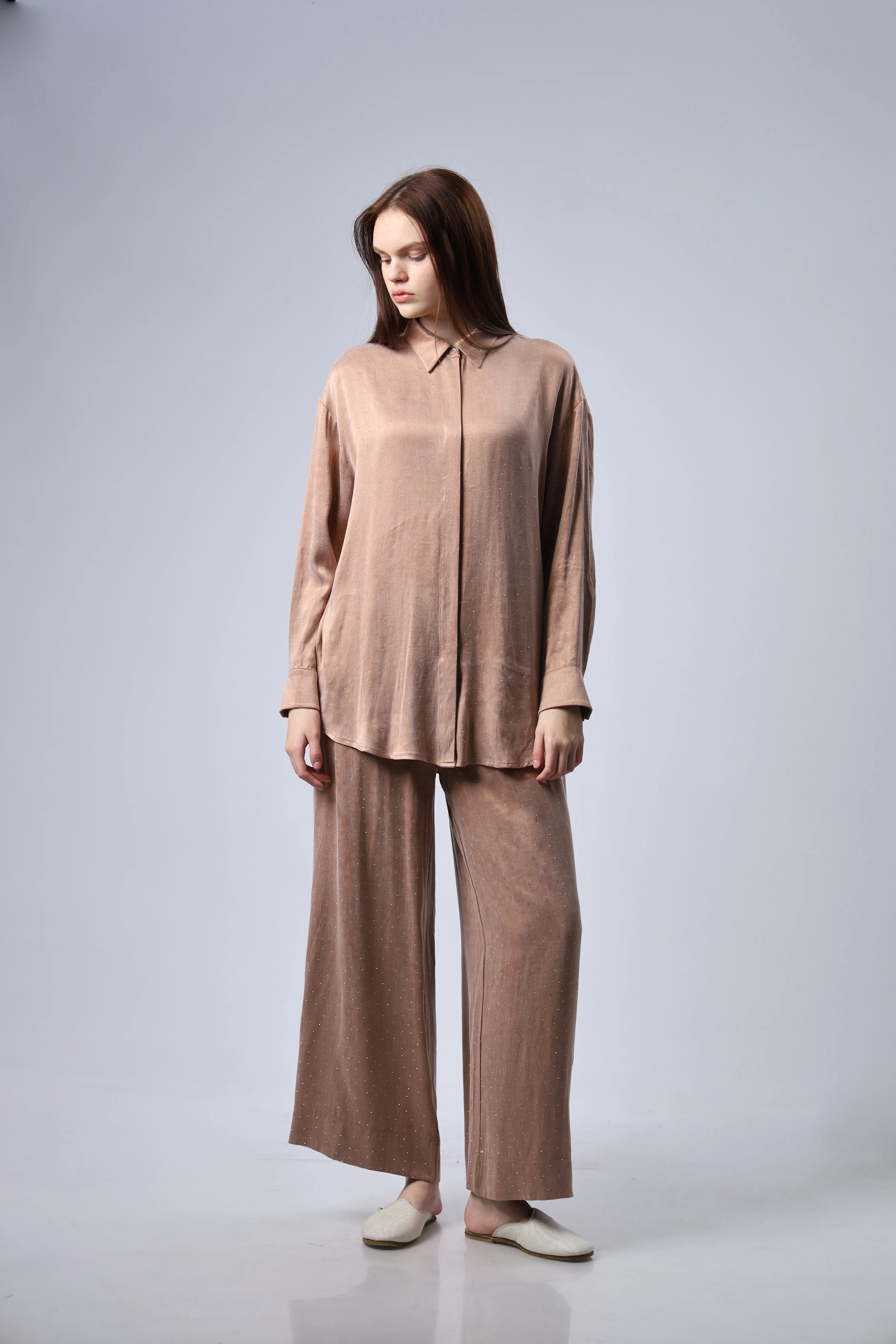 "Limited Edition Collection" İPEK CUPRA TAŞ DETALI TAKIM PUDRA