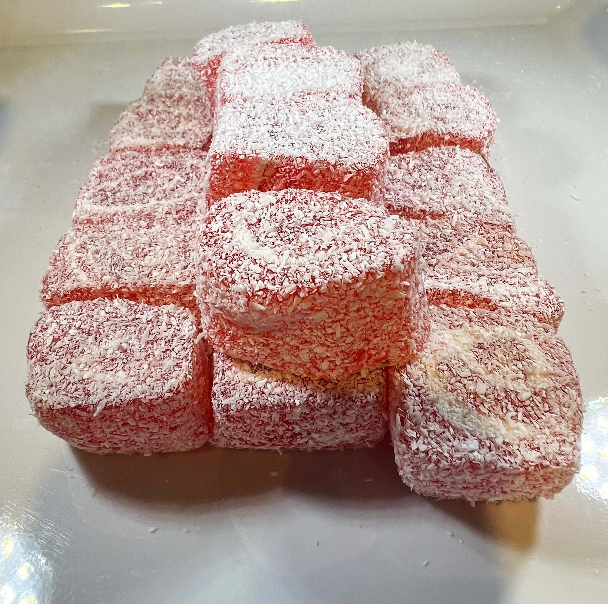 ÇİLEKLİ PAŞA LOKUMU 