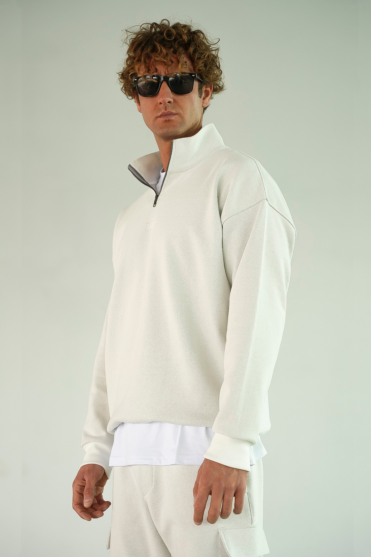 2029 - Turtleneck With Zip Up Sweatshirt