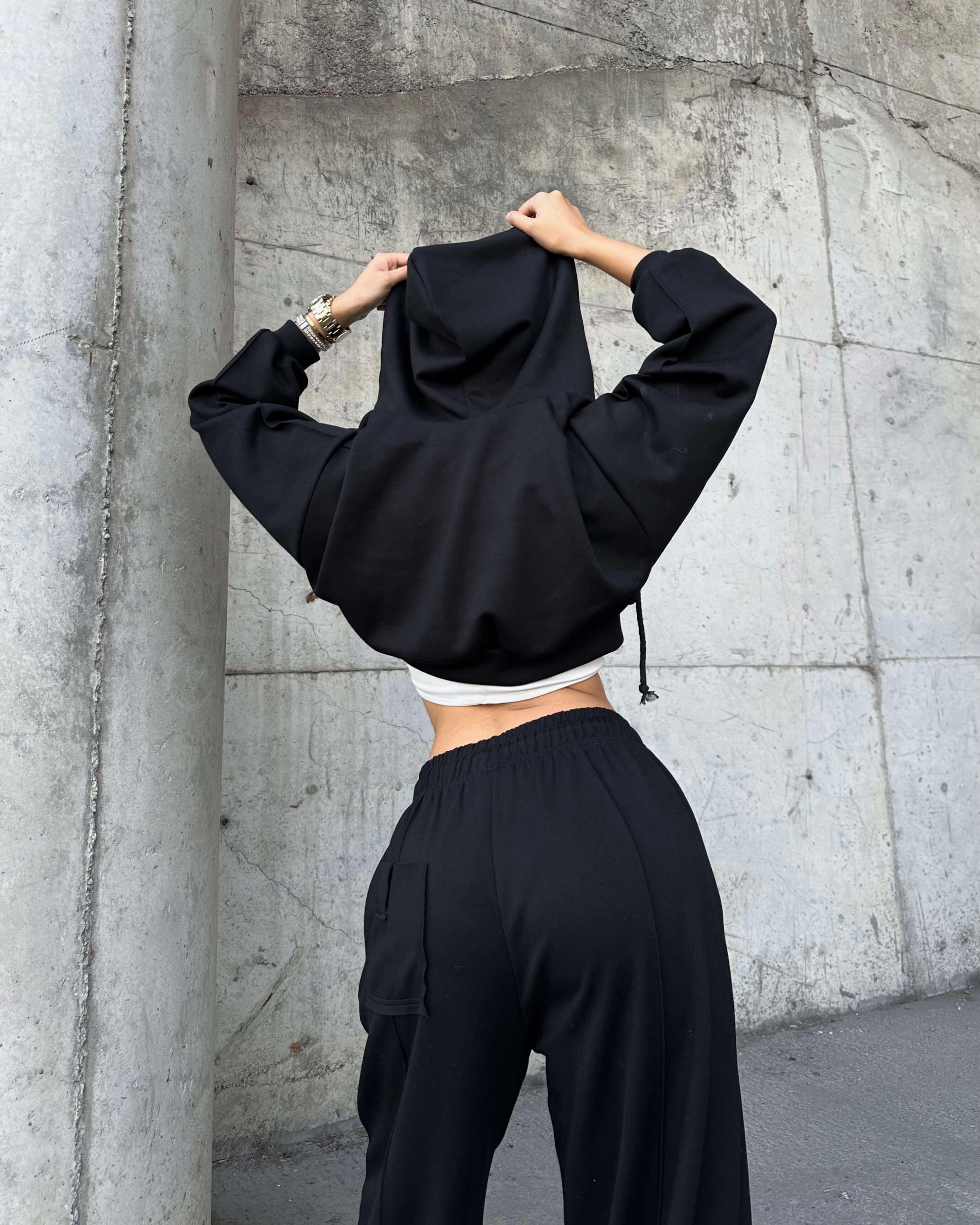 BARD BLACK MODAL CROP HIRKA EŞOFMAN TAKIM