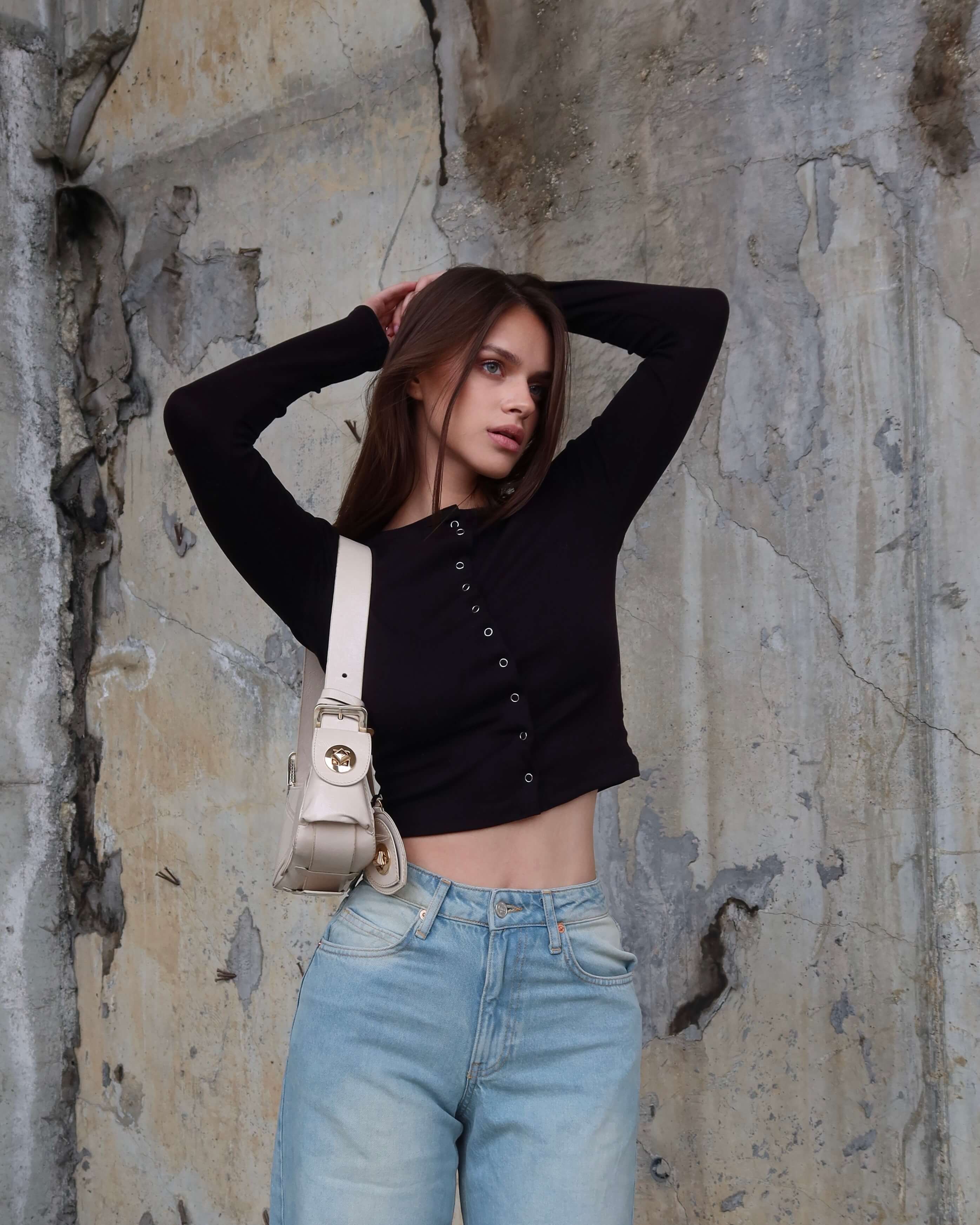 MİLLİE BLACK ÇITÇIT DETAYLI UZUN KOLLU BLUZ