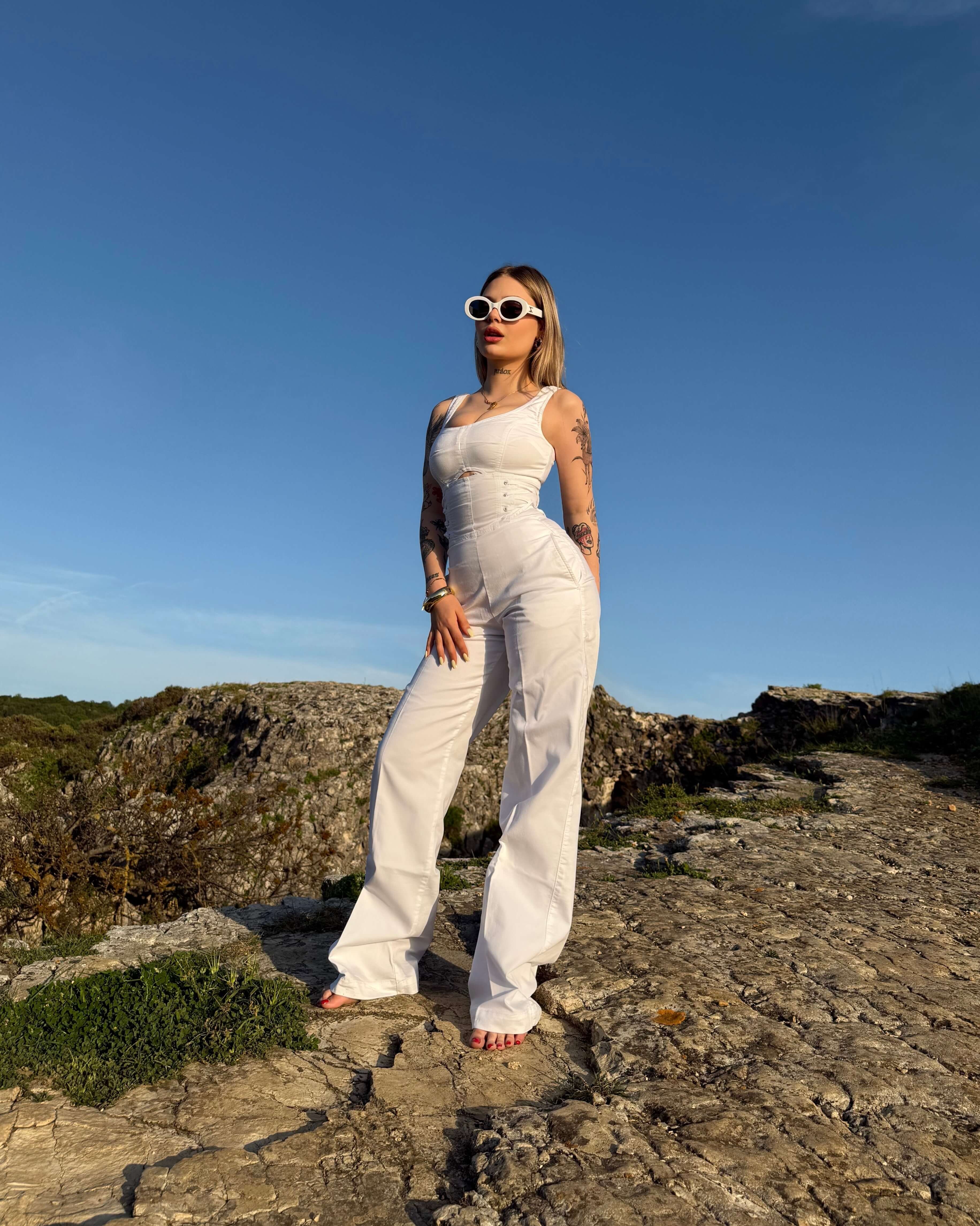CLAVA WHITE YAN BAĞCIK DETAY TULUM