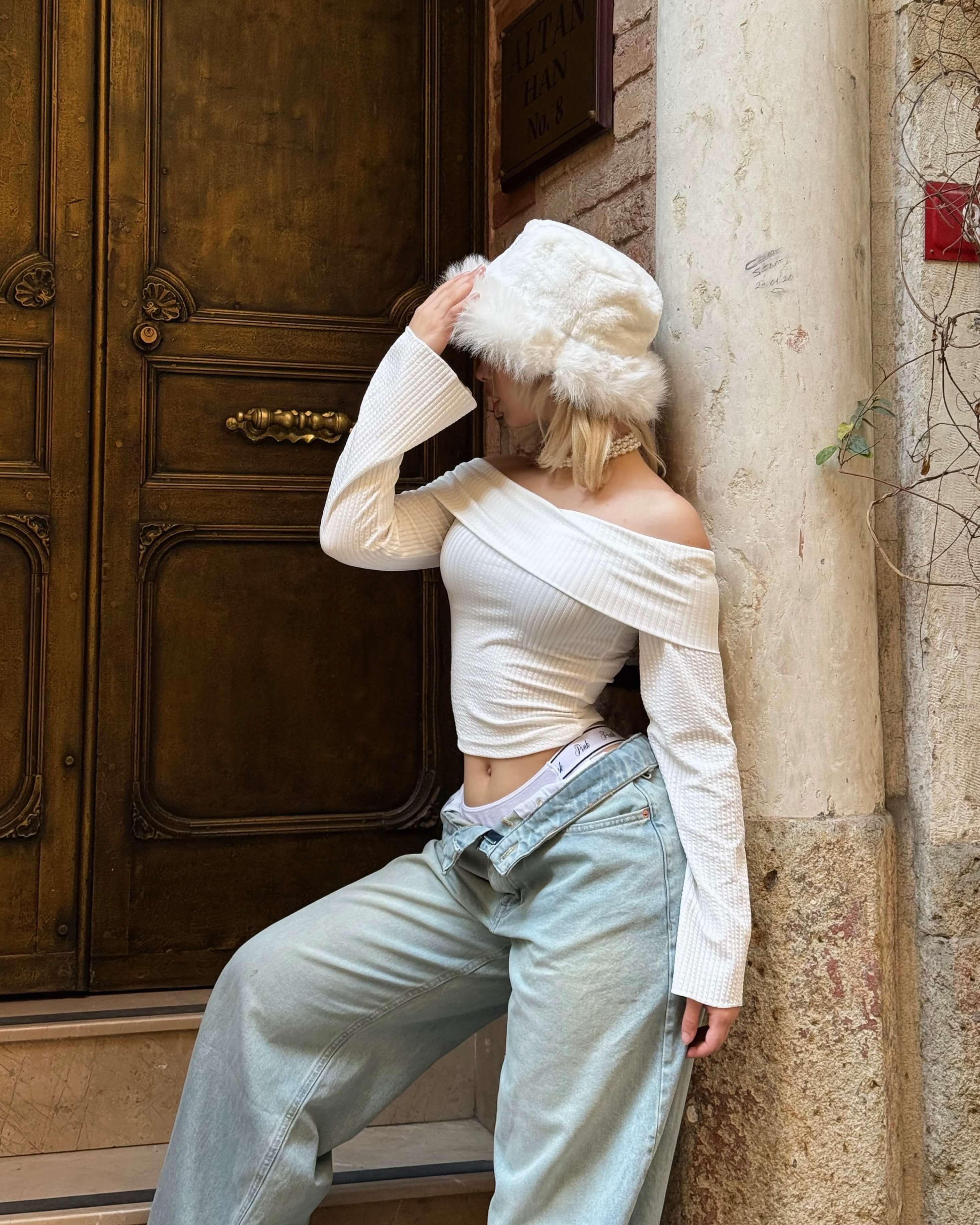MARİA WHİTE MADONNA YAKA GOFRE BLUZ