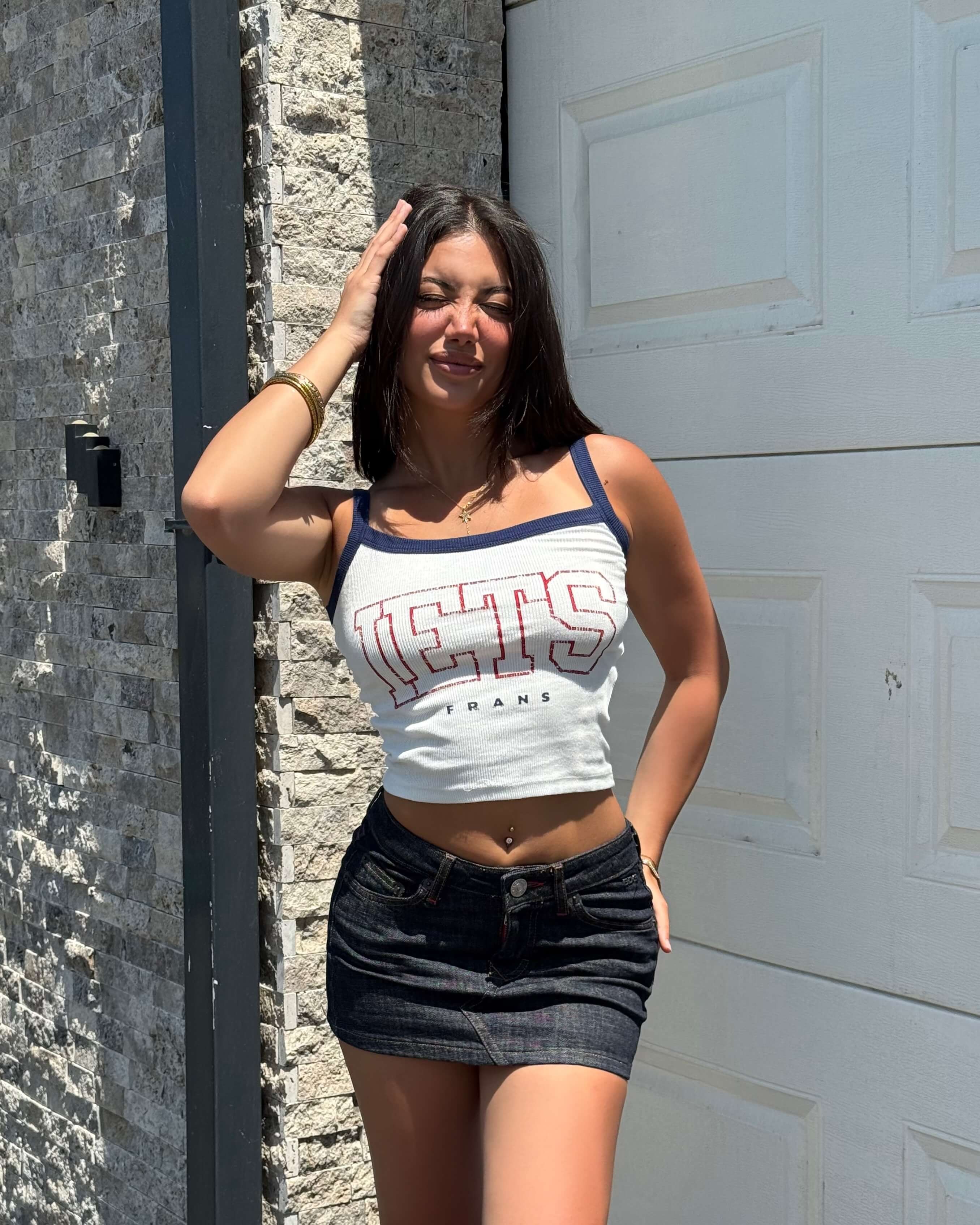 LETS FRANS WHITE ASKILI CROP
