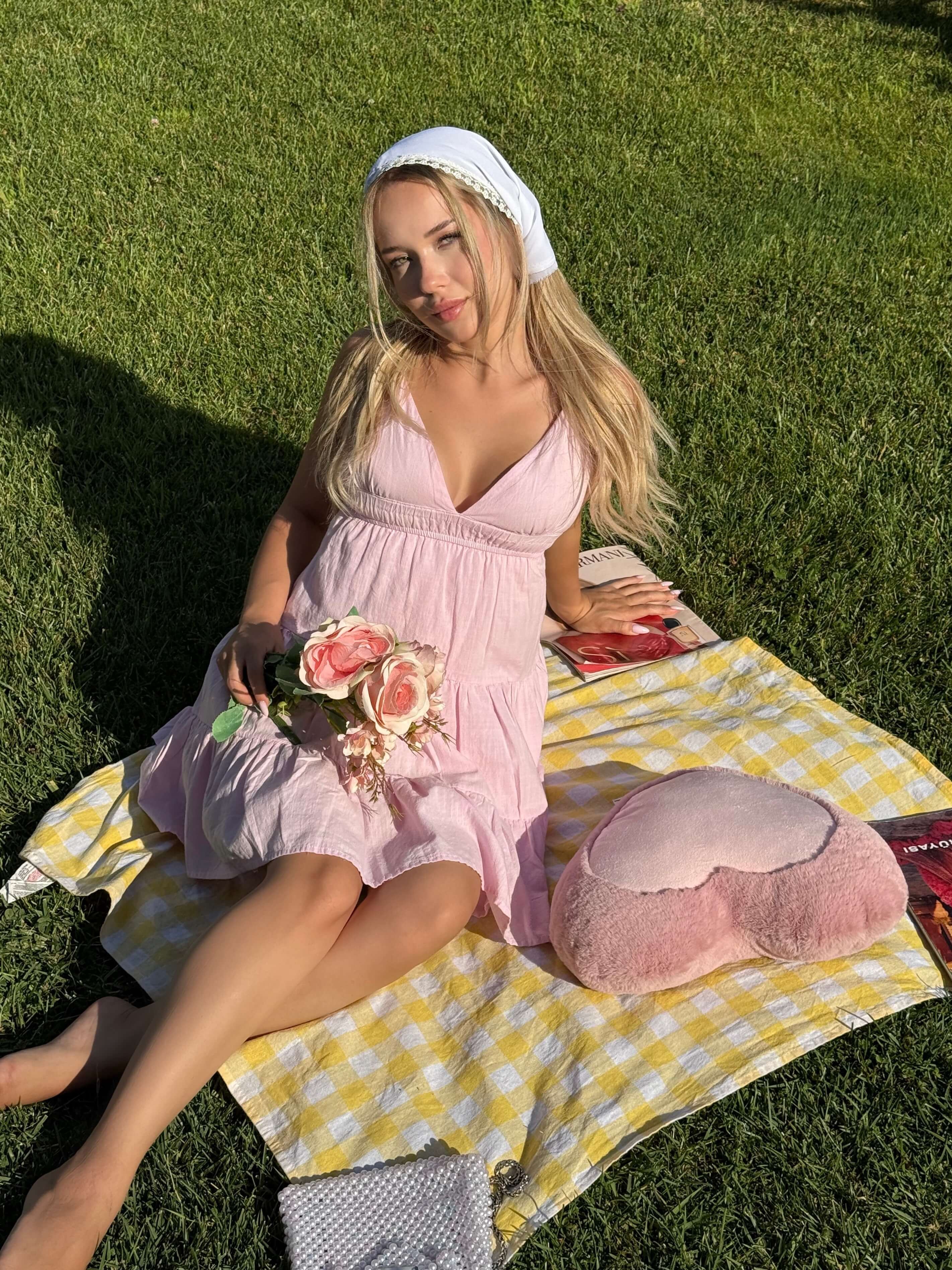 SRUHE PINK ARKASI BAĞCIKLI KETEN ELBİSE