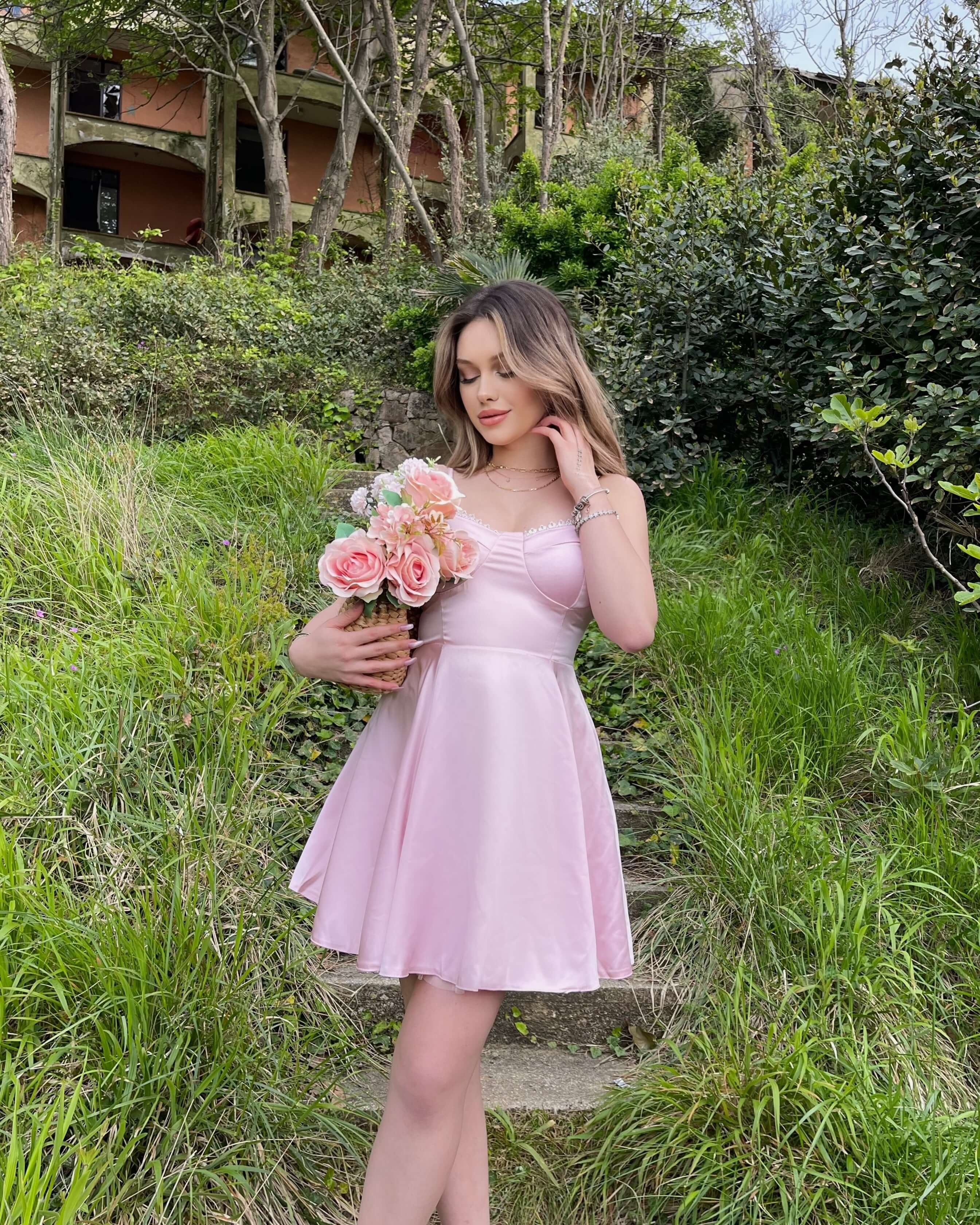 LEMANE PINK SATEN ASKILI MİNİ ELBİSE