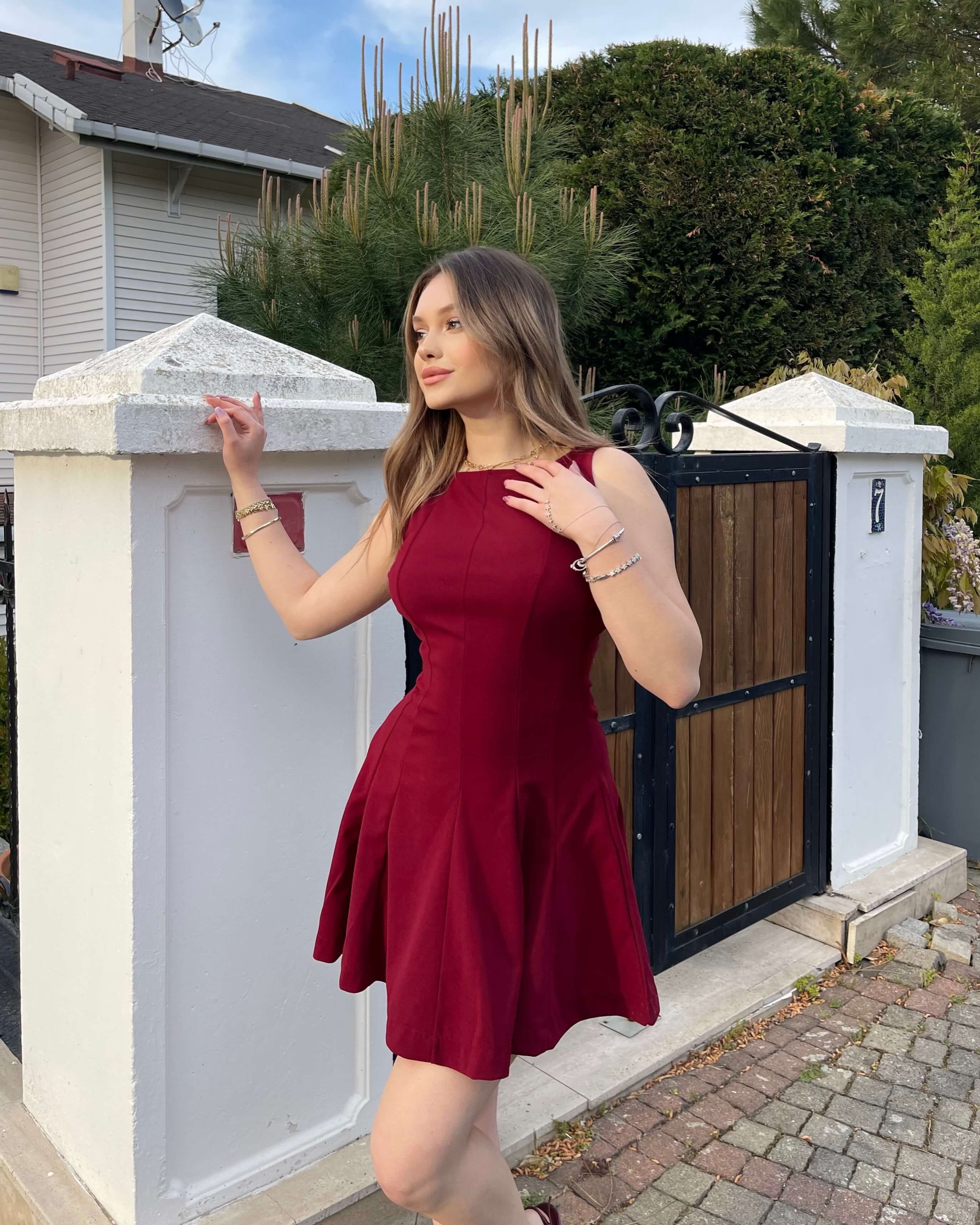 MAEZY SIFIR KOL PİLELİ MİNİ ELBİSE