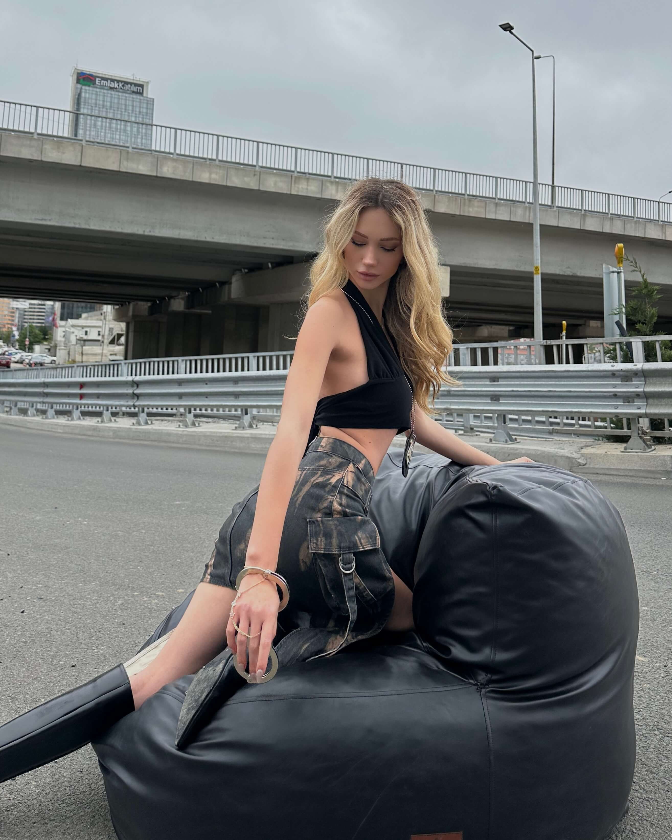 VESELI BLACK BAĞLAMALI BÜSTİYER