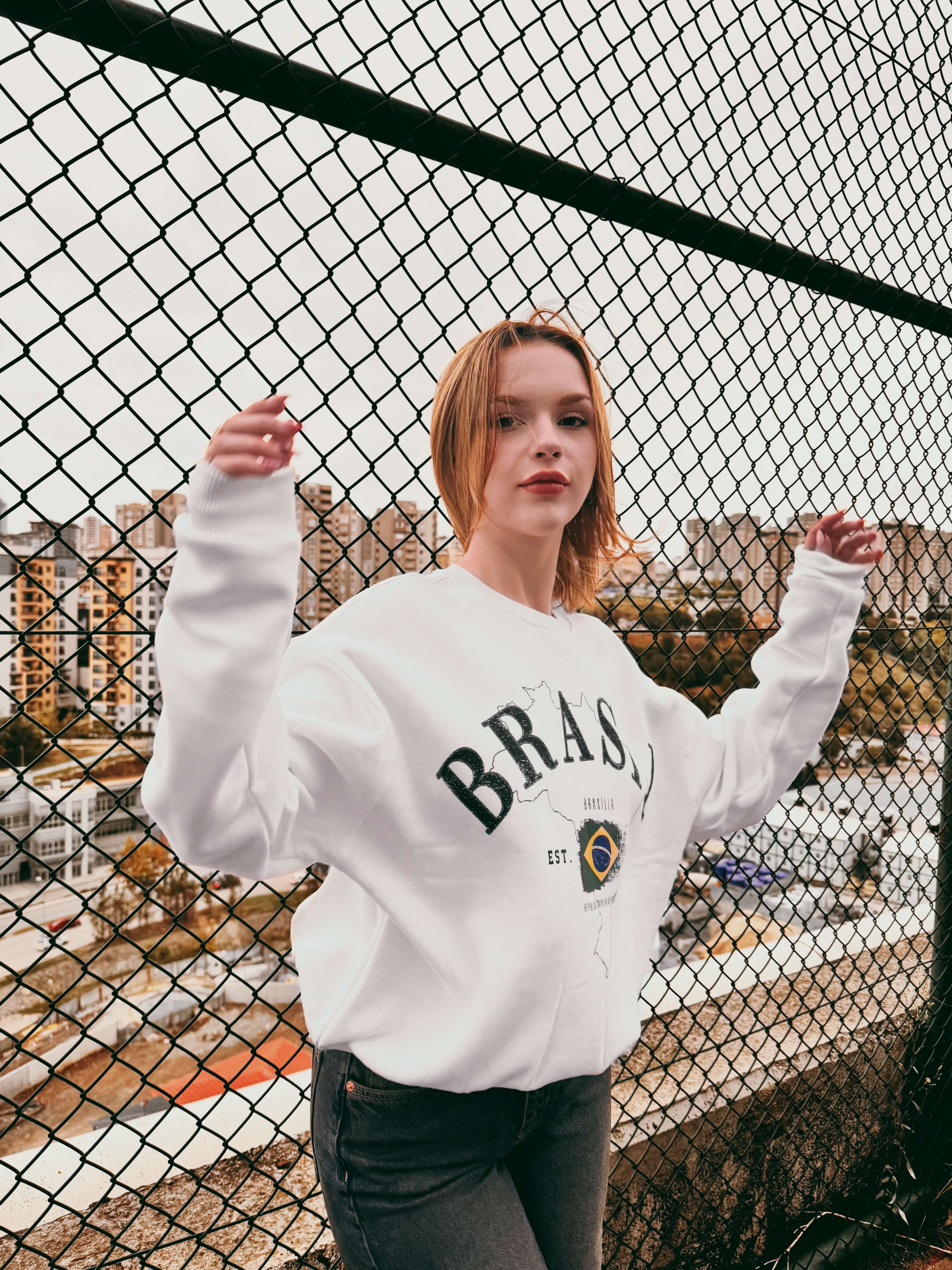 BRASILIA WHITE SWEATSHIRT