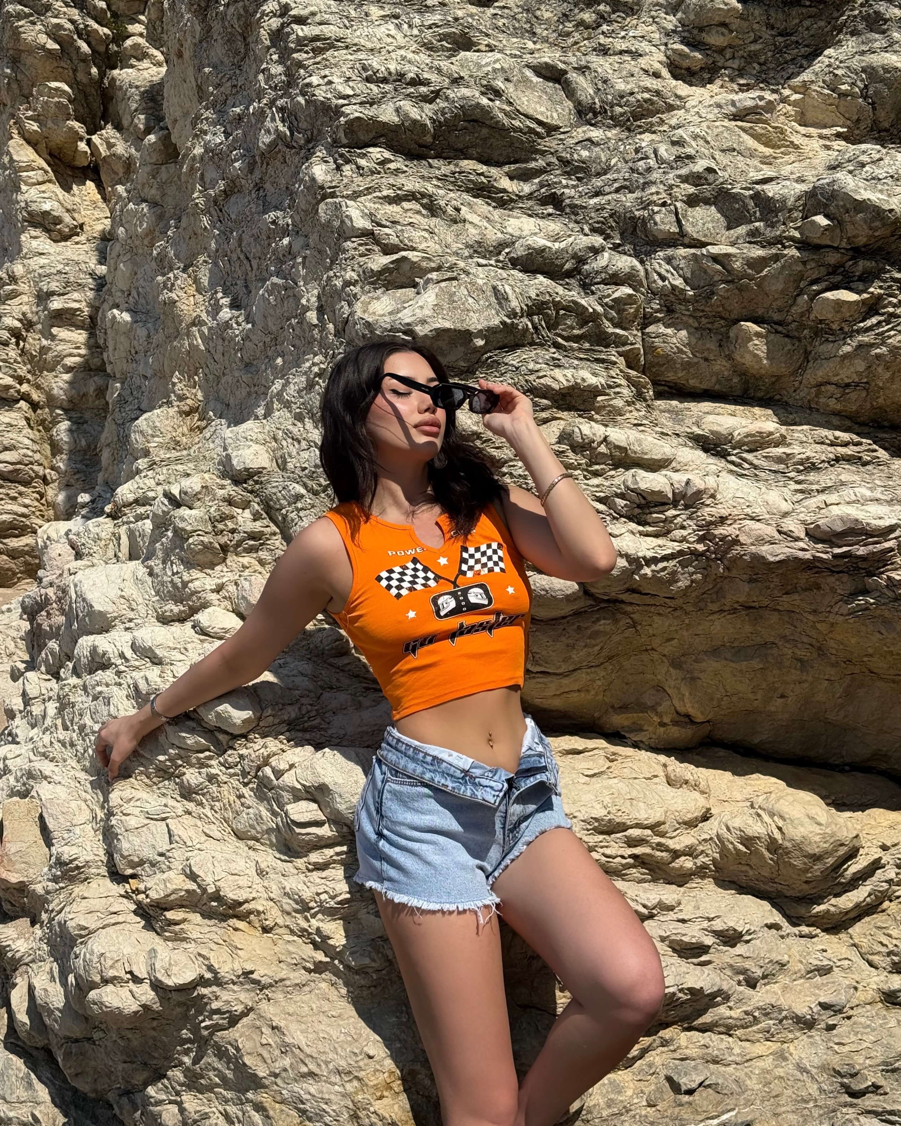 GO FASTER ORANGE CROP 