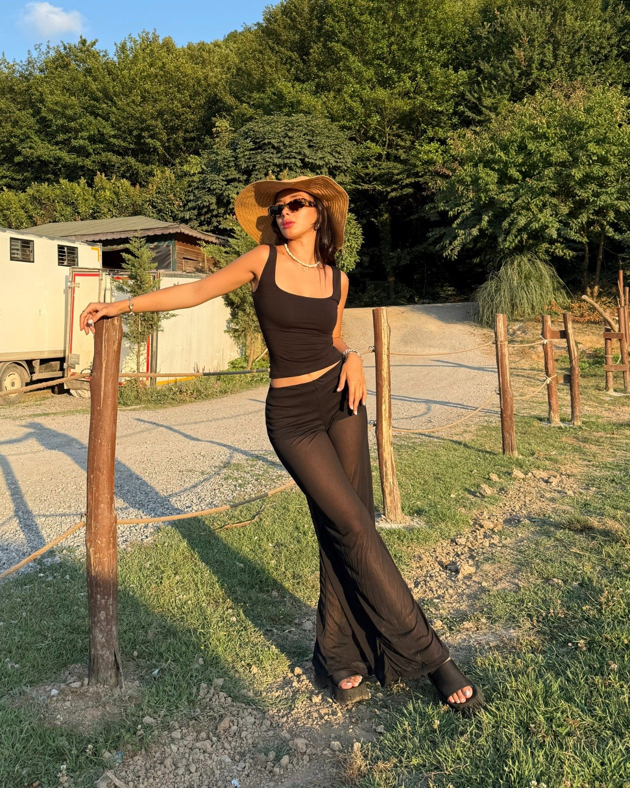 MOSUEE BLACK ŞORTLU TÜL PANTOLON