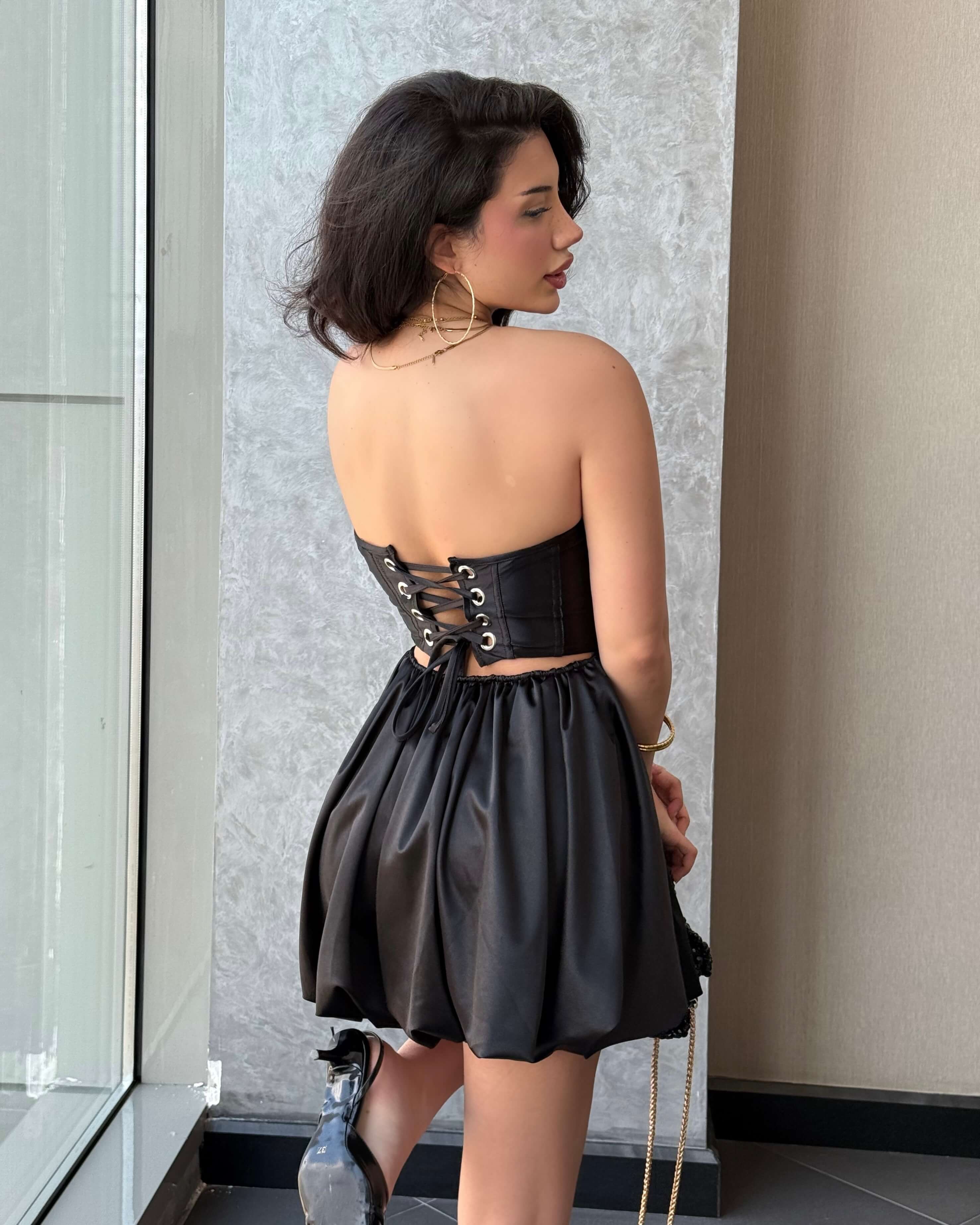 NASTY BLACK GÖĞÜS DANTEL DETAY PİLELİ ELBİSE