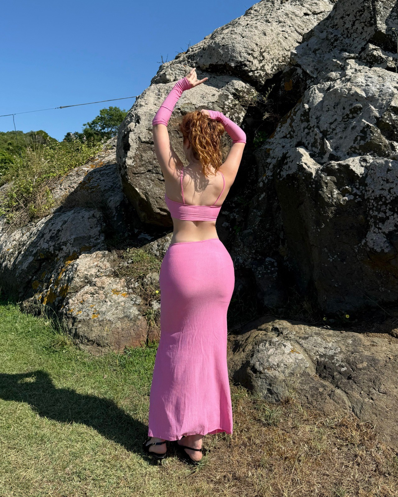 GERON PINK SIRT DEKOLTE KOLLUKLU ELBİSE