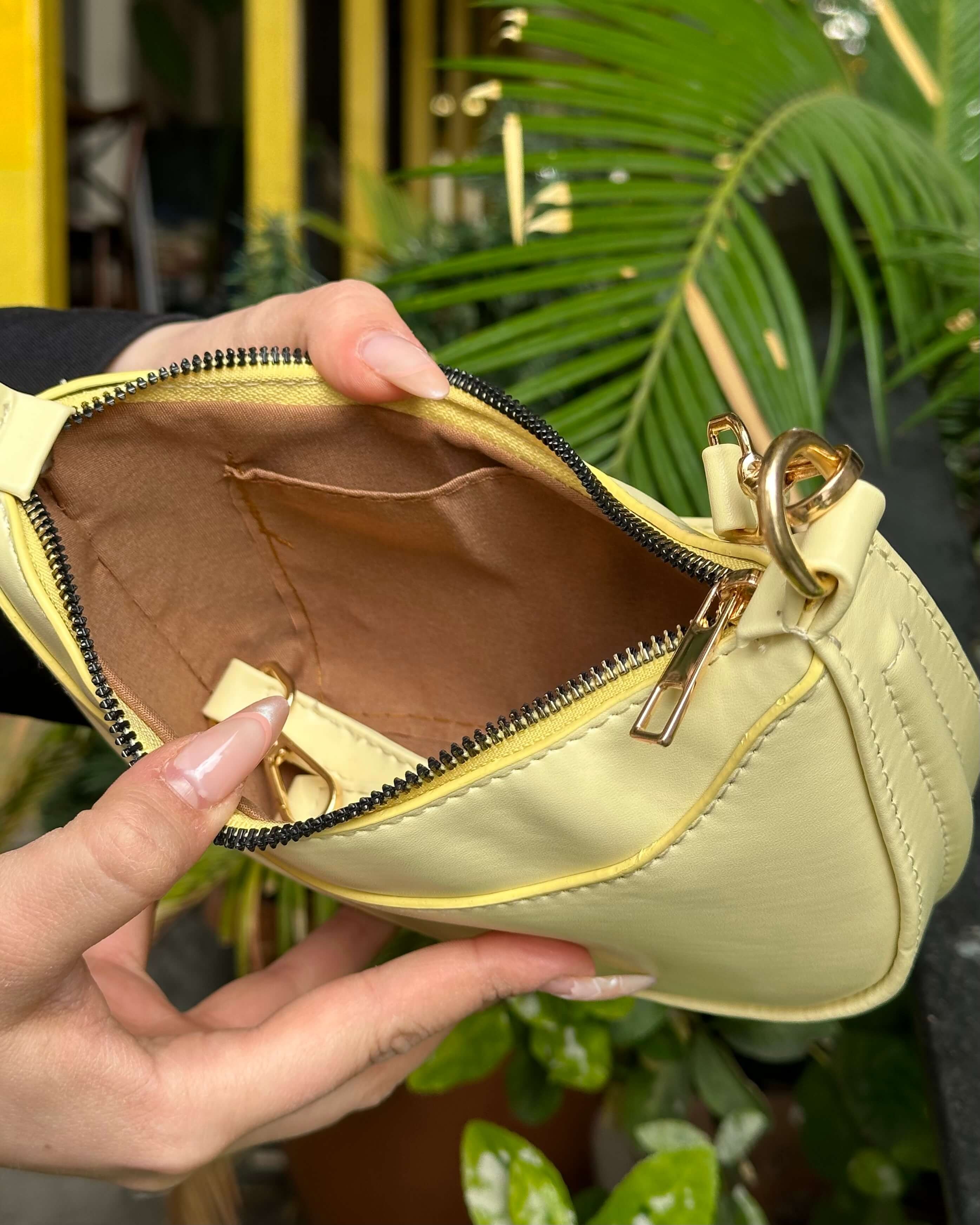 JELENA POWDER YELLOW ÇİFT DİKİŞ DETAYLI MİNİ EL ÇANTASI