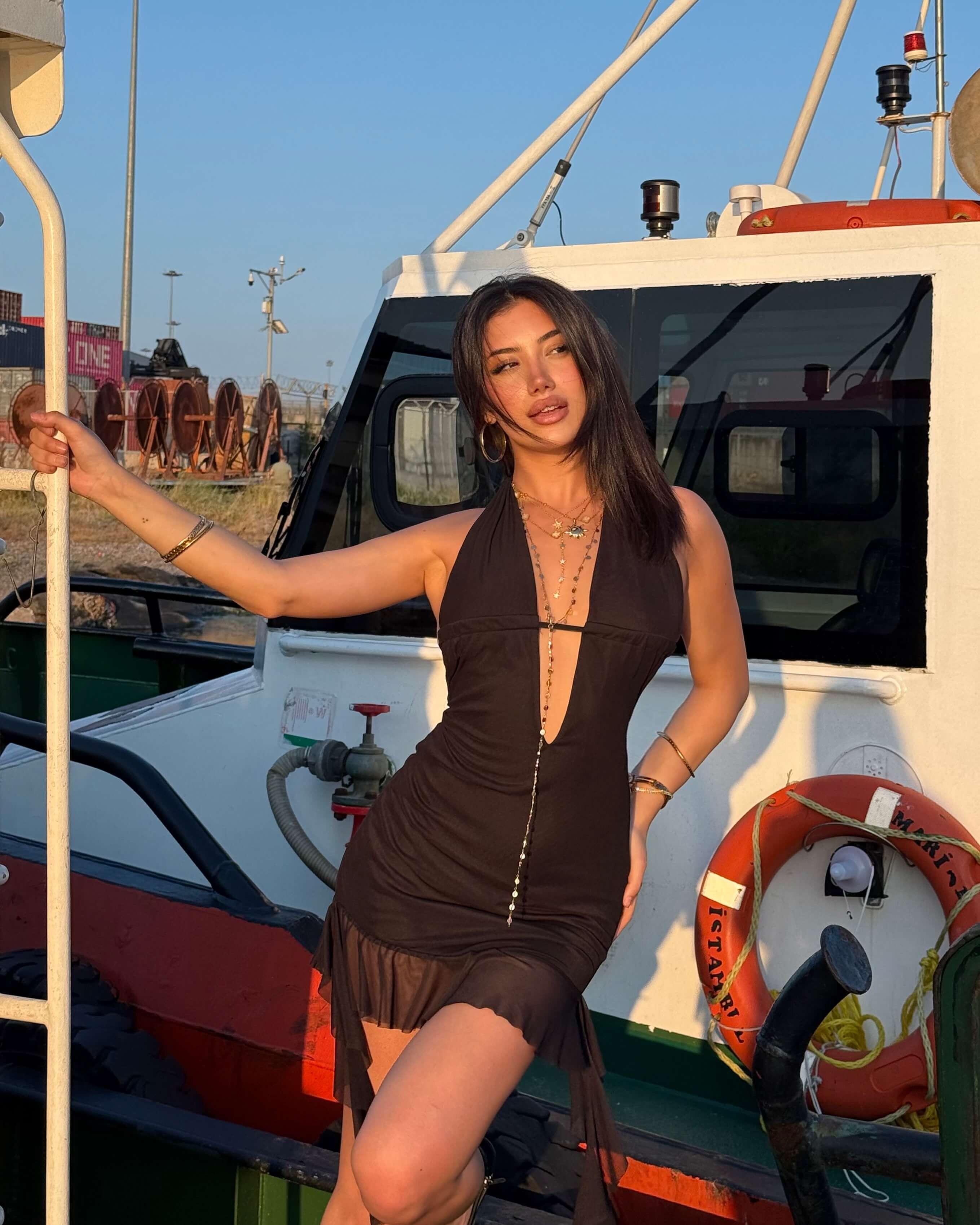 RESAN BLACK SIRT BAĞLAMALI MİNİ ELBİSE 