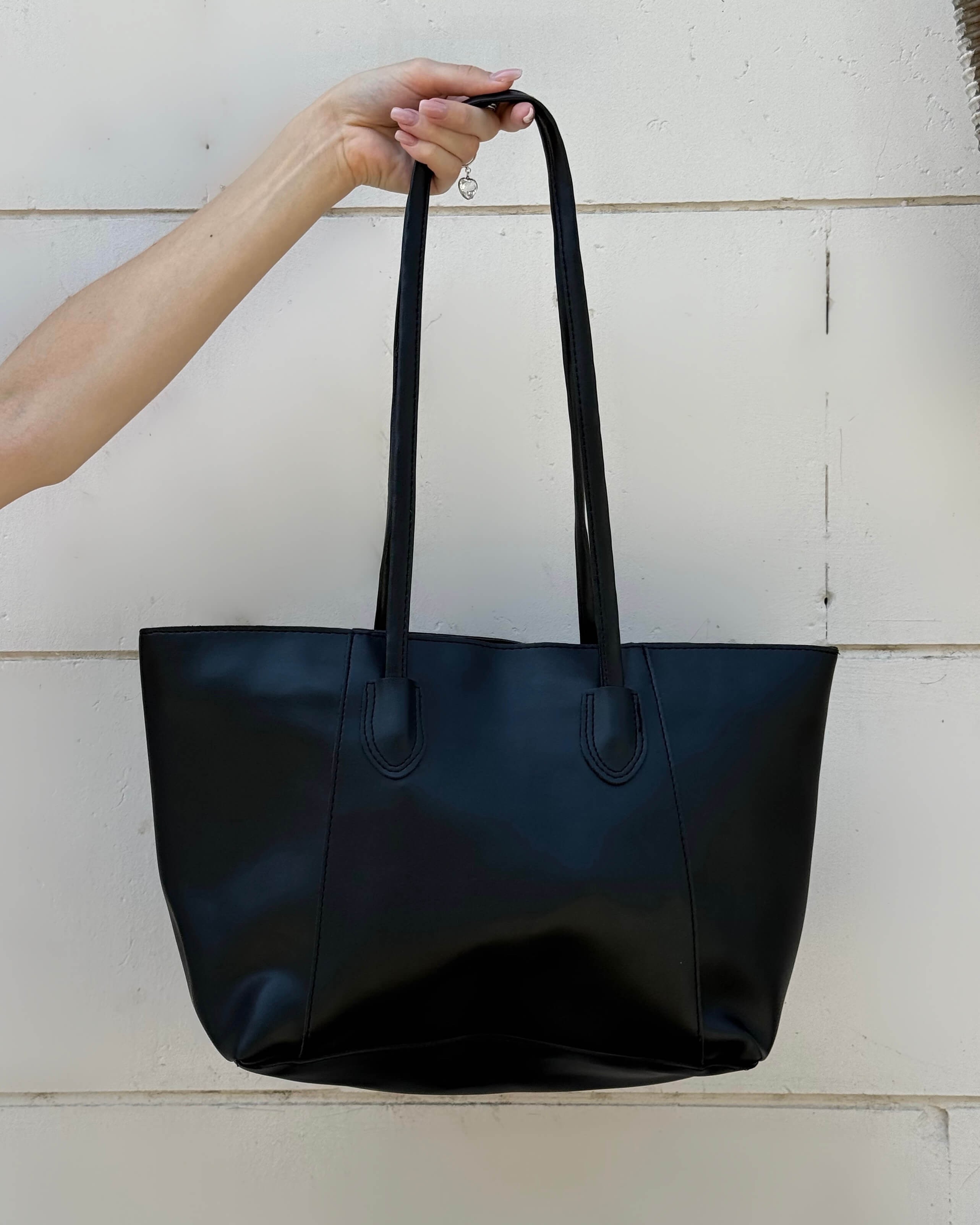 HUGEL BLACK OVAL OMUZ ÇANTASI