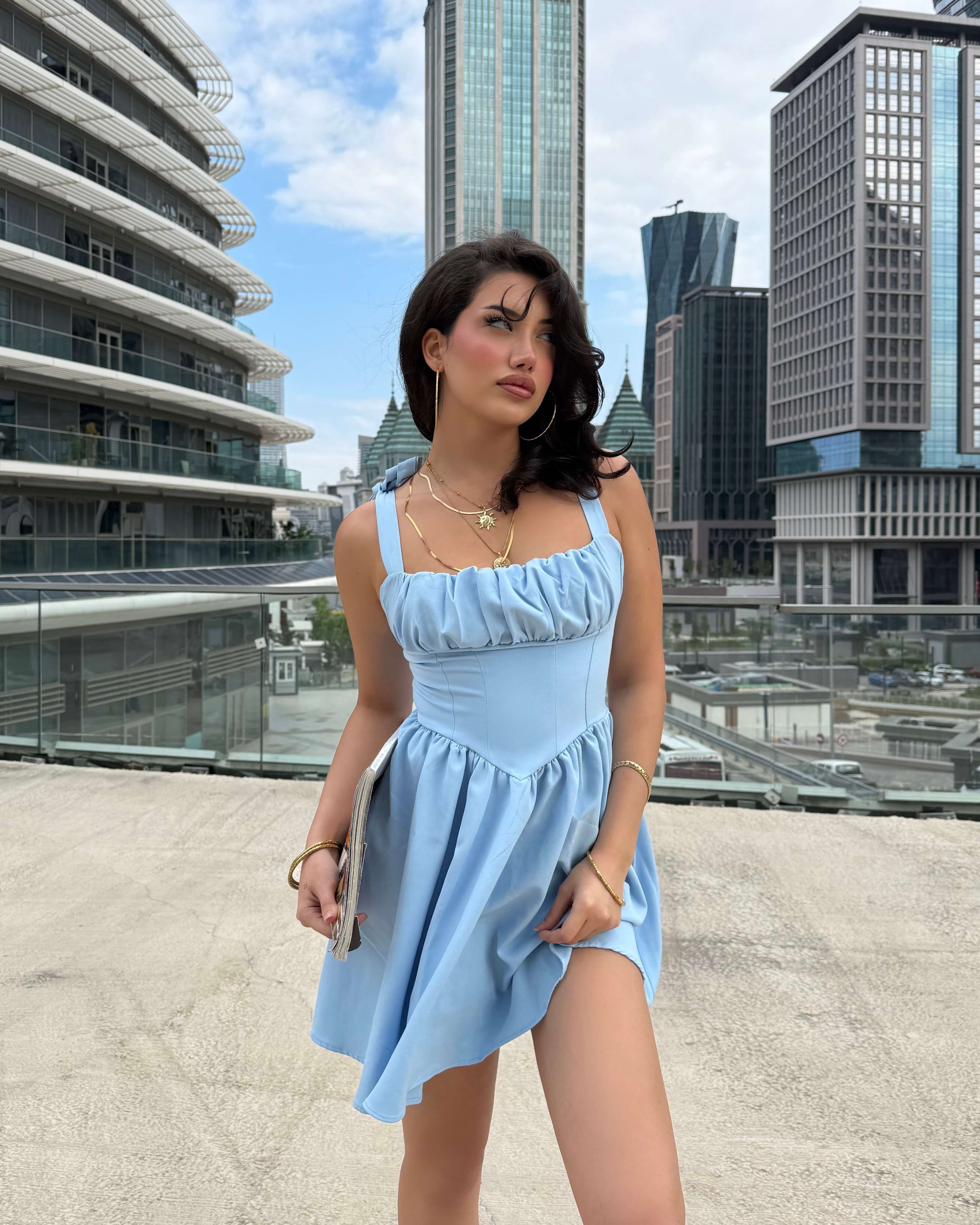 ASCEN POWDER BLUE GÖĞÜS DRAPE DETAY PİLELİ MİNİ ELBİSE