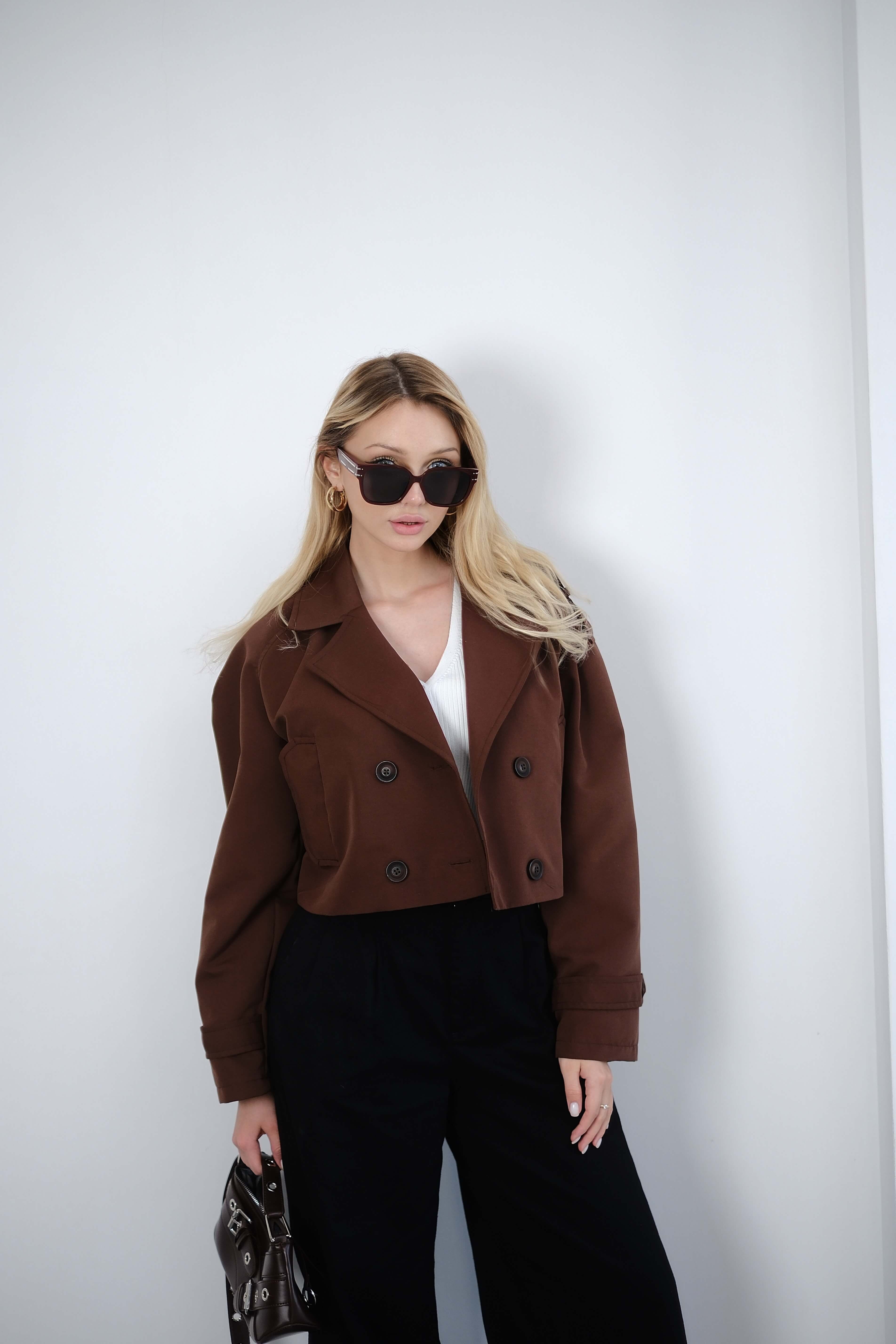 GLORİA BROWN KRUVAZE CROP TRENÇKOT 