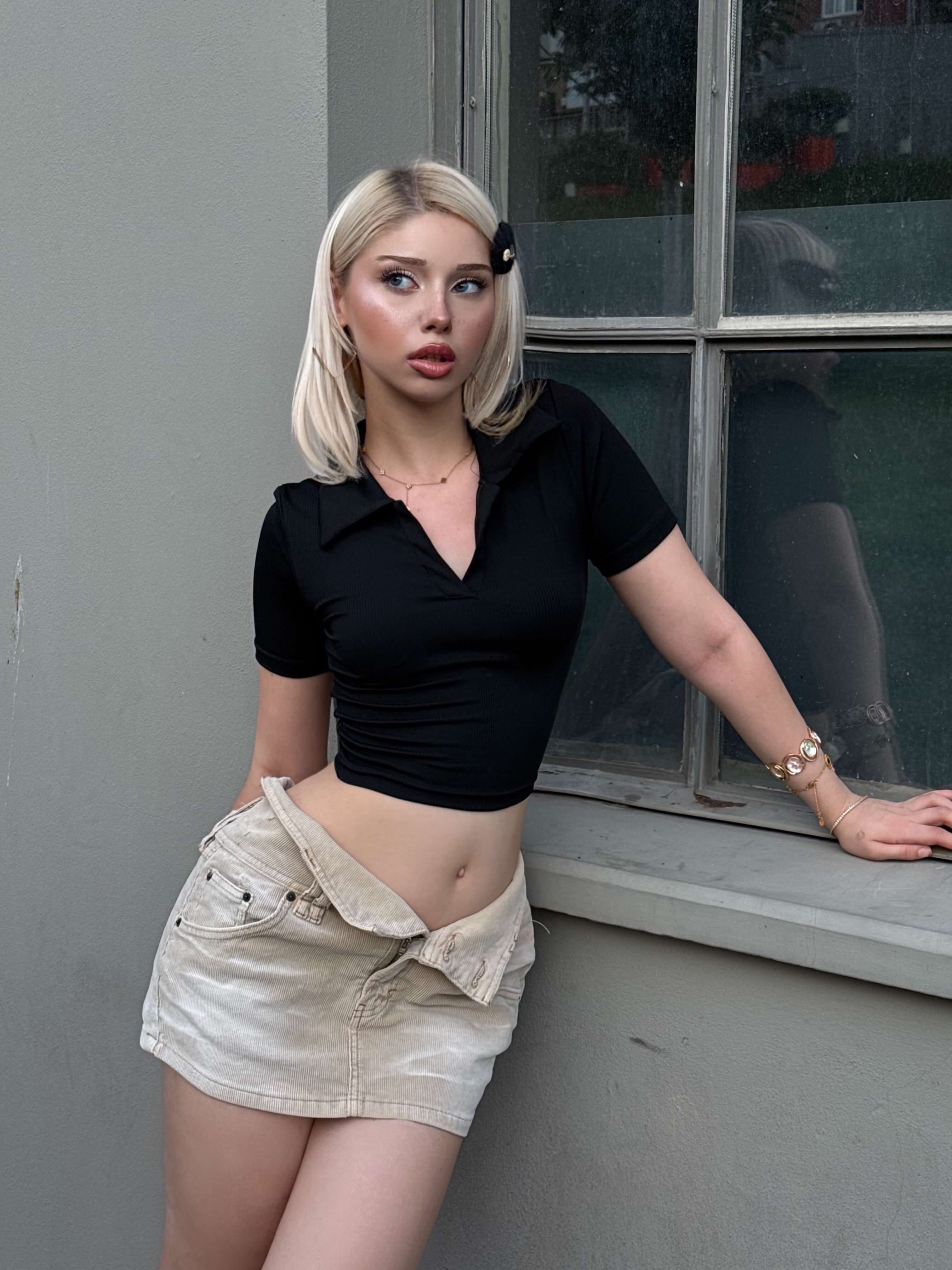 HONAS BLACK POLO YAKA CROP 