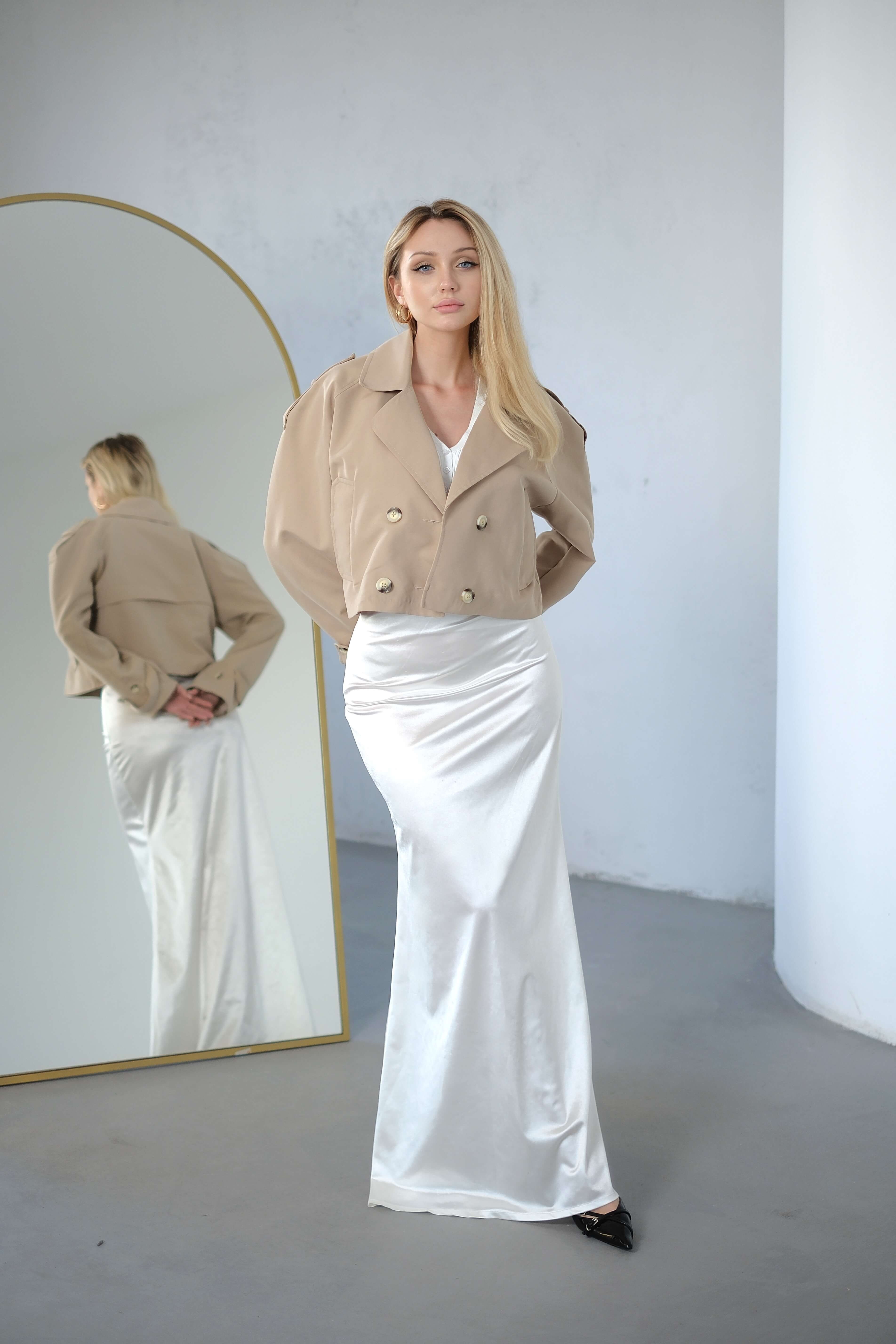 GLORİA BEİGE KRUVAZE CROP TRENÇKOT