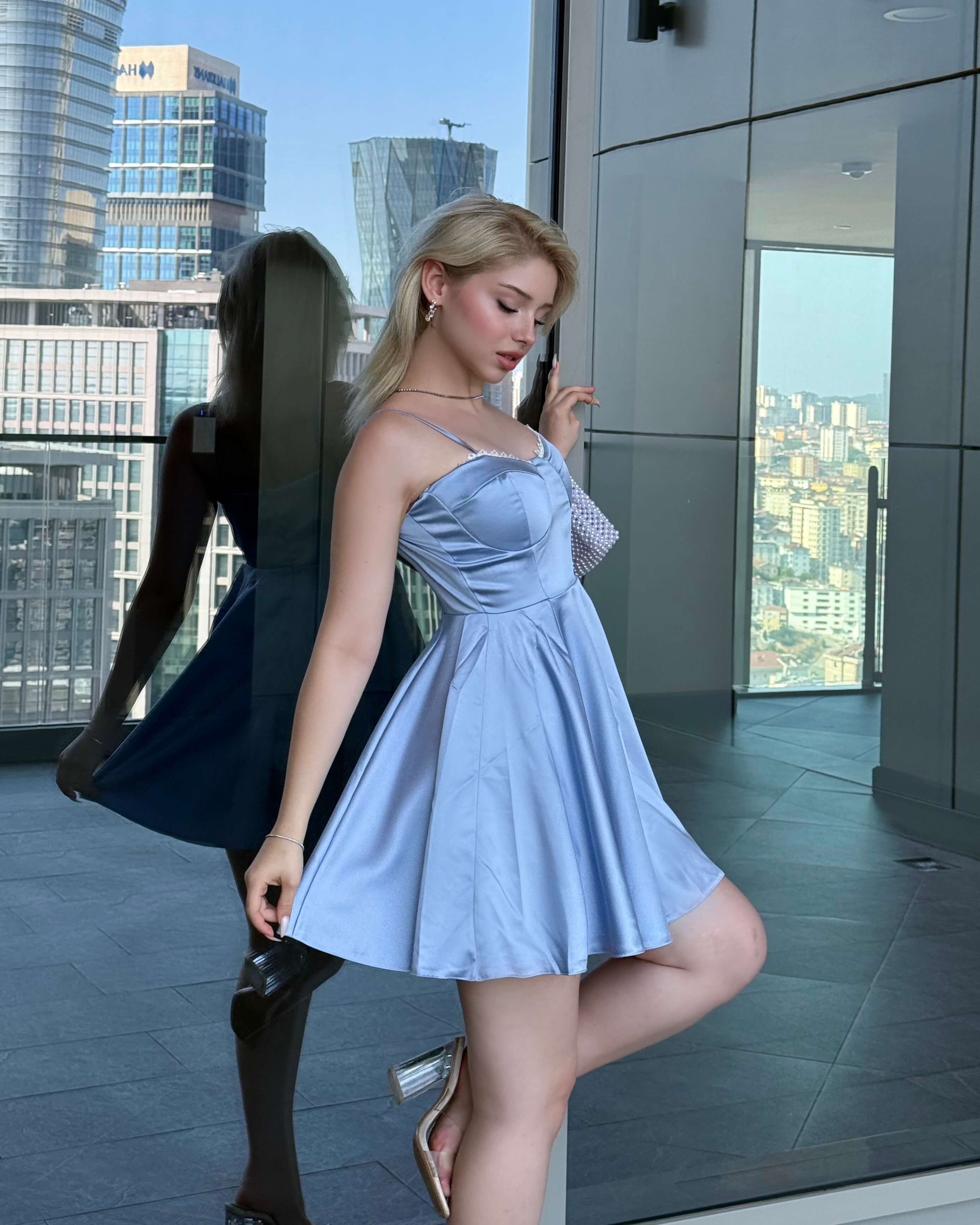 LEMANE POWDER BLUE SATEN ASKILI MİNİ ELBİSE