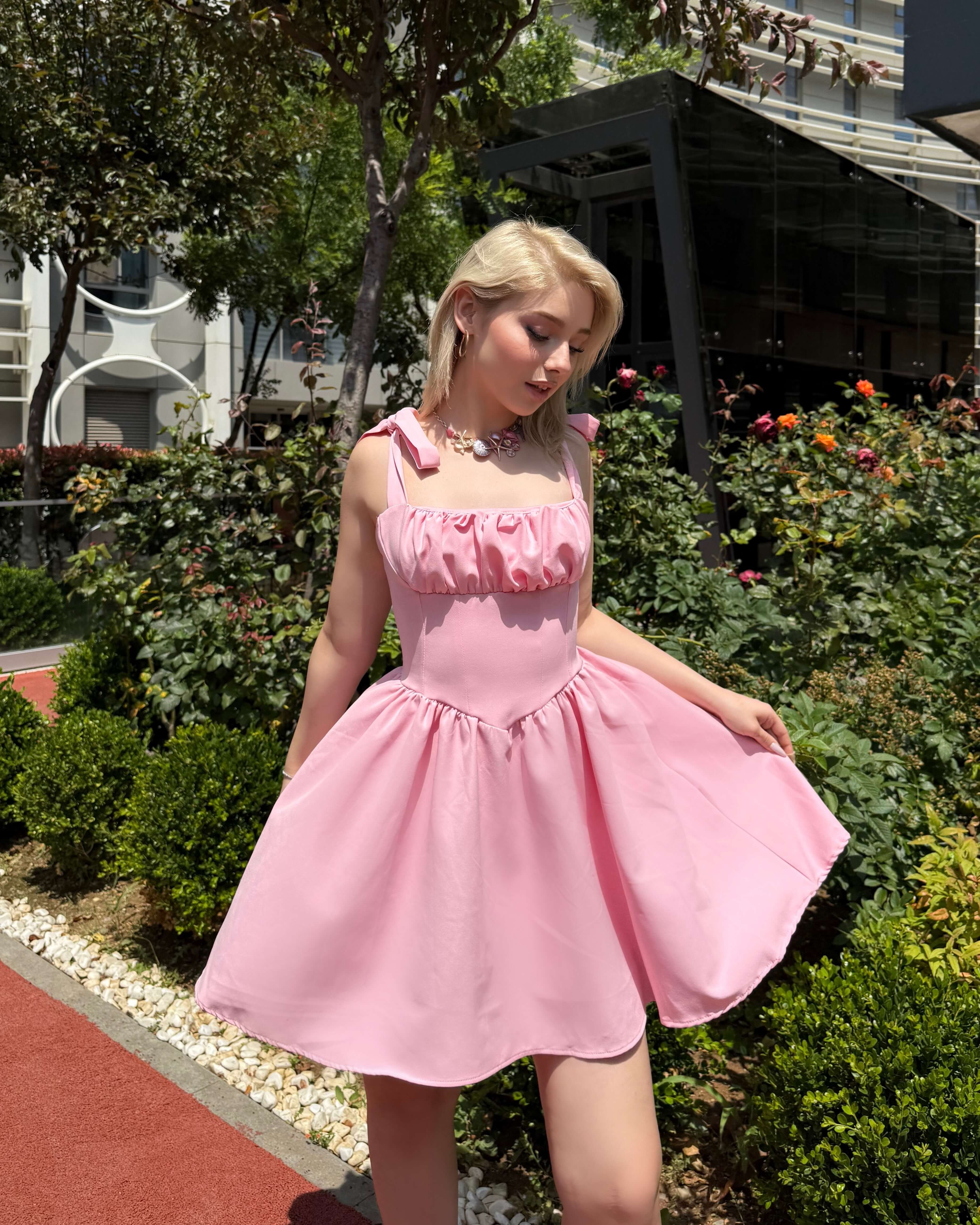 ASCEN PINK GÖĞÜS DRAPE DETAY PİLELİ MİNİ ELBİSE