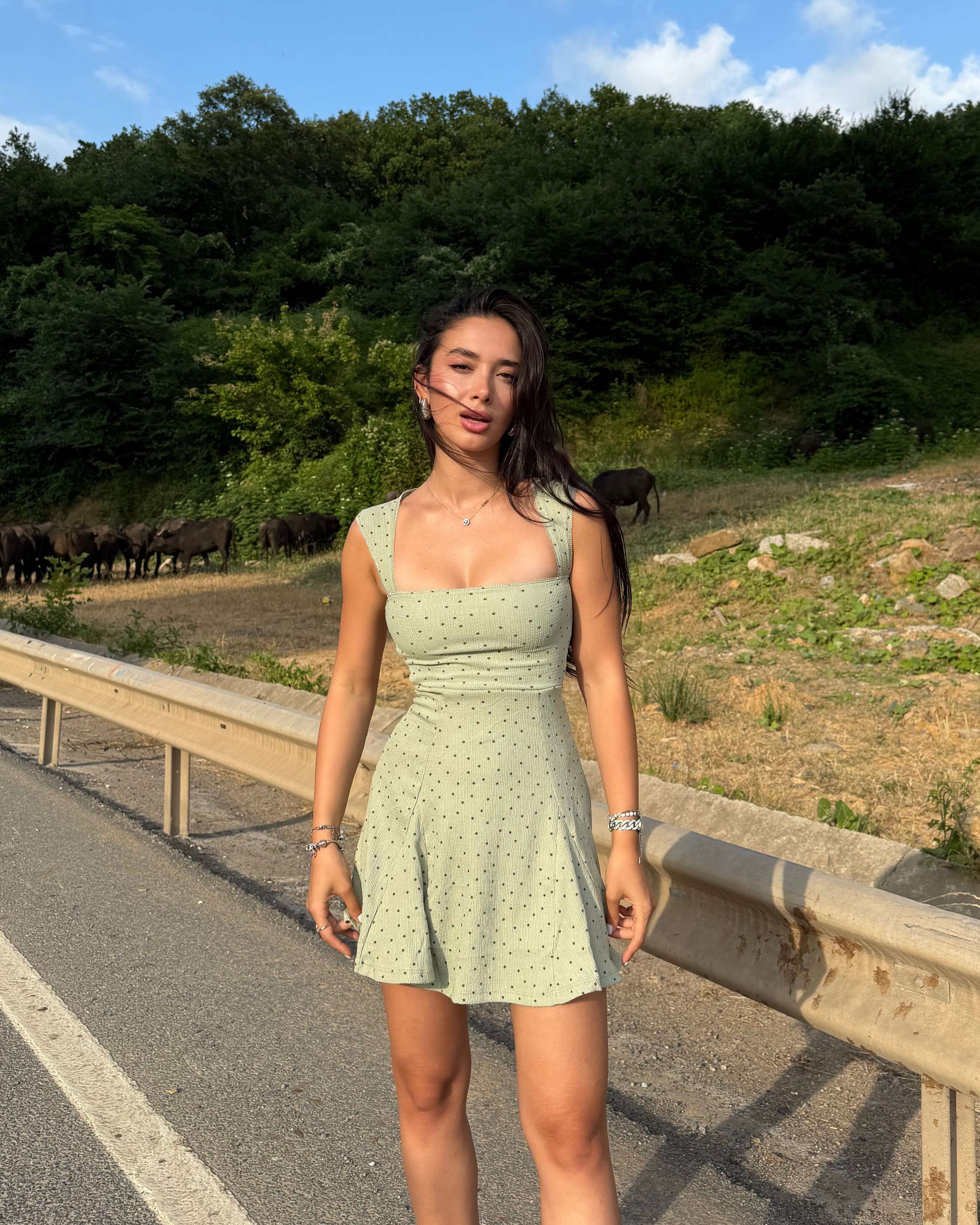RAGGA KHAKI KARE YAKA SIRTI AÇIK ELBİSE
