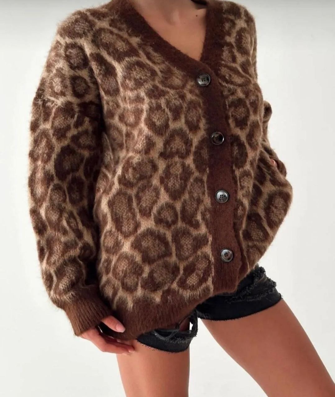 CCK TRİKO LEOPAR DESENLİ YÜNLÜ HIRKA