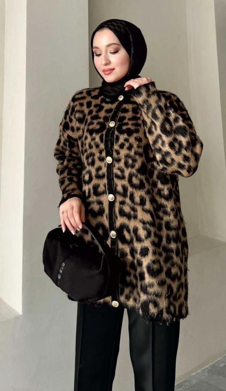 CCK TRİKO LEOPAR DESENLİ YÜNLÜ HIRKA 