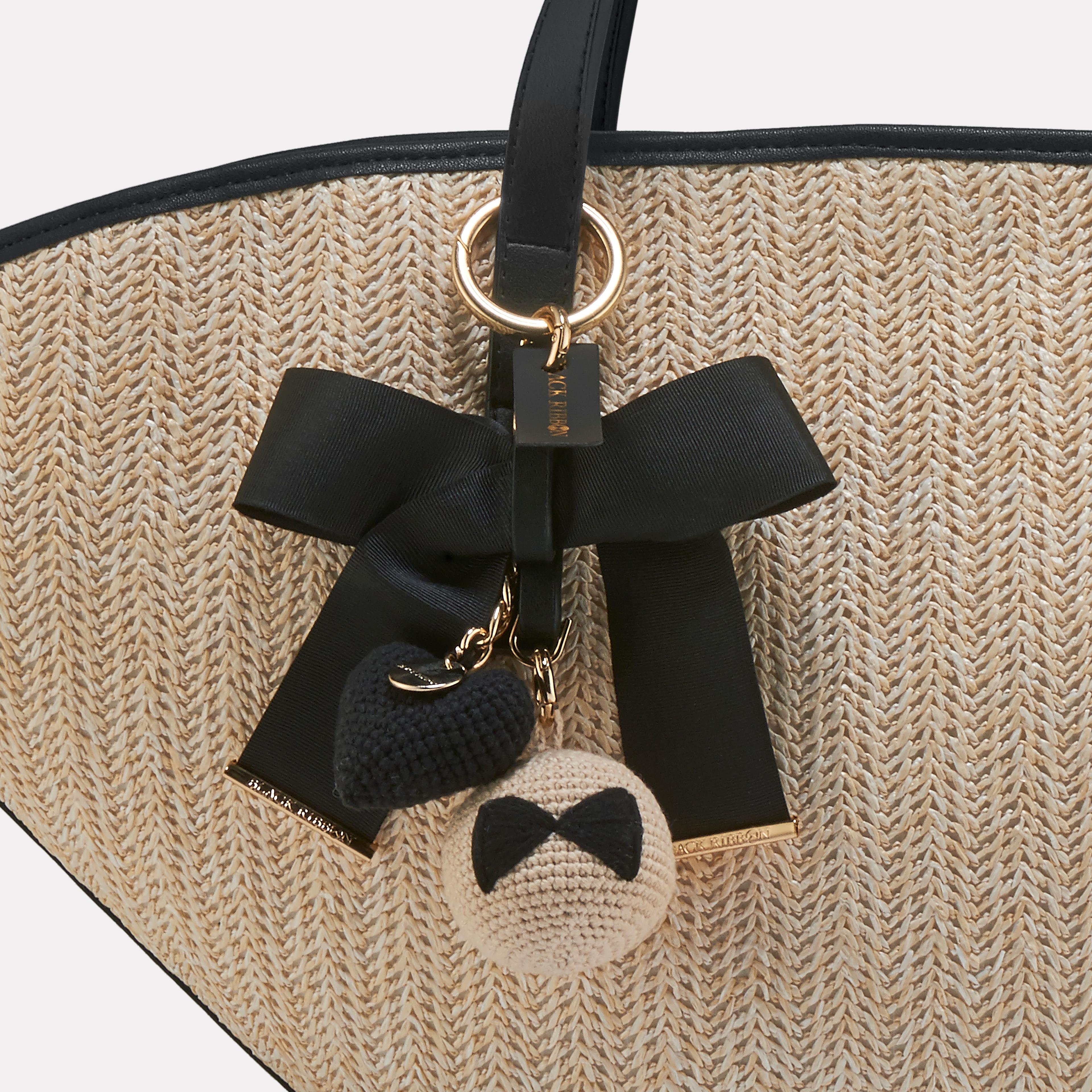 Örgü Logolu Top Charm 